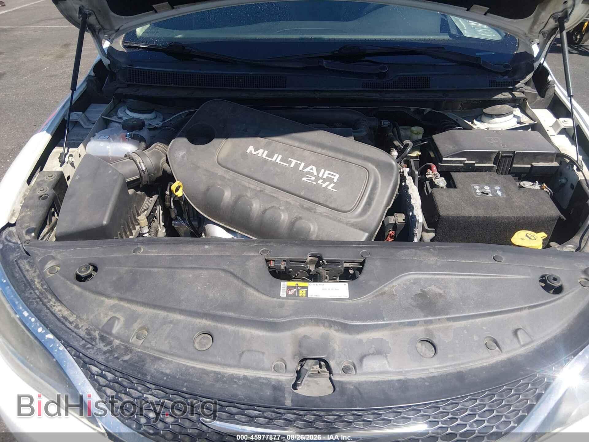 2016 CHRYSLER 200 - VIN: 1C3CCCAB4GN119984 - Фото 10