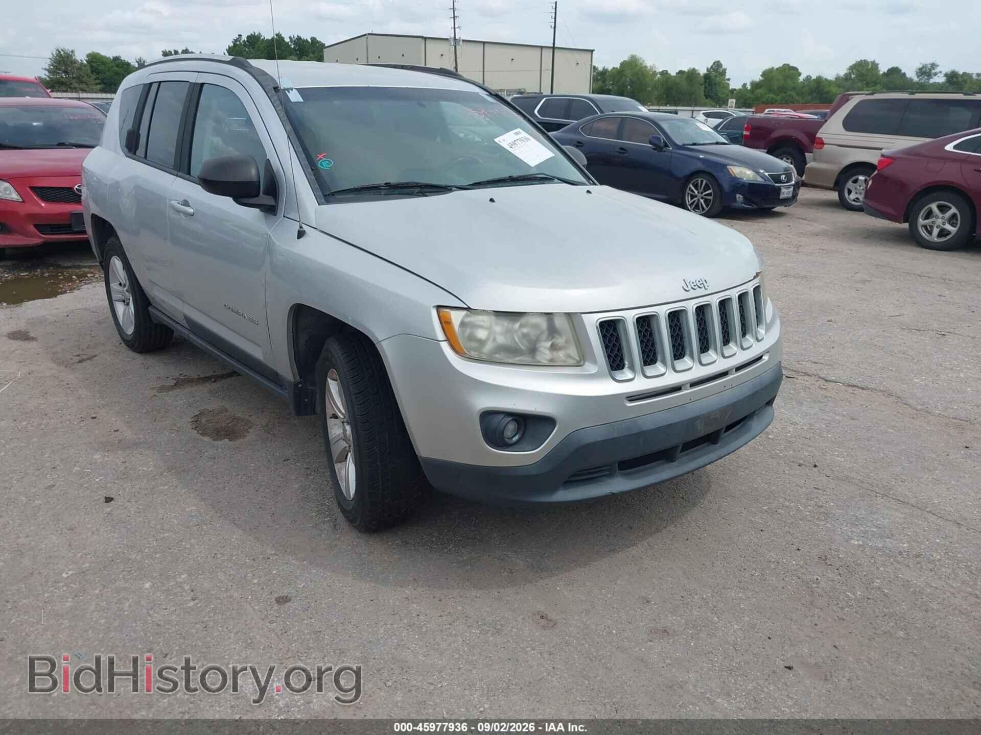 Photo 1J4NT1FB1BD290704 - JEEP COMPASS 2011