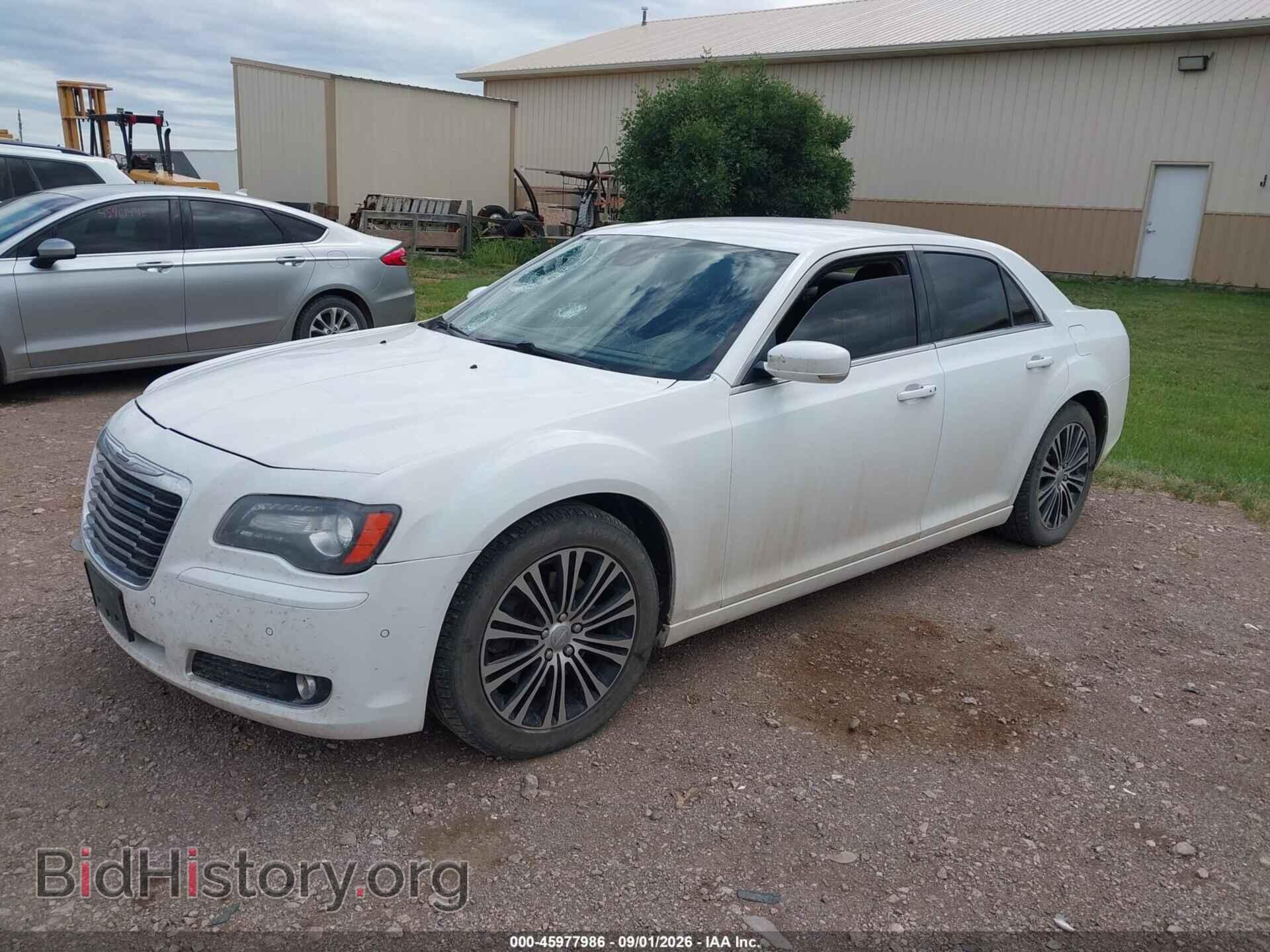 2013 CHRYSLER 300 - VIN: 2C3CCAGG1DH533445 - Фото 2