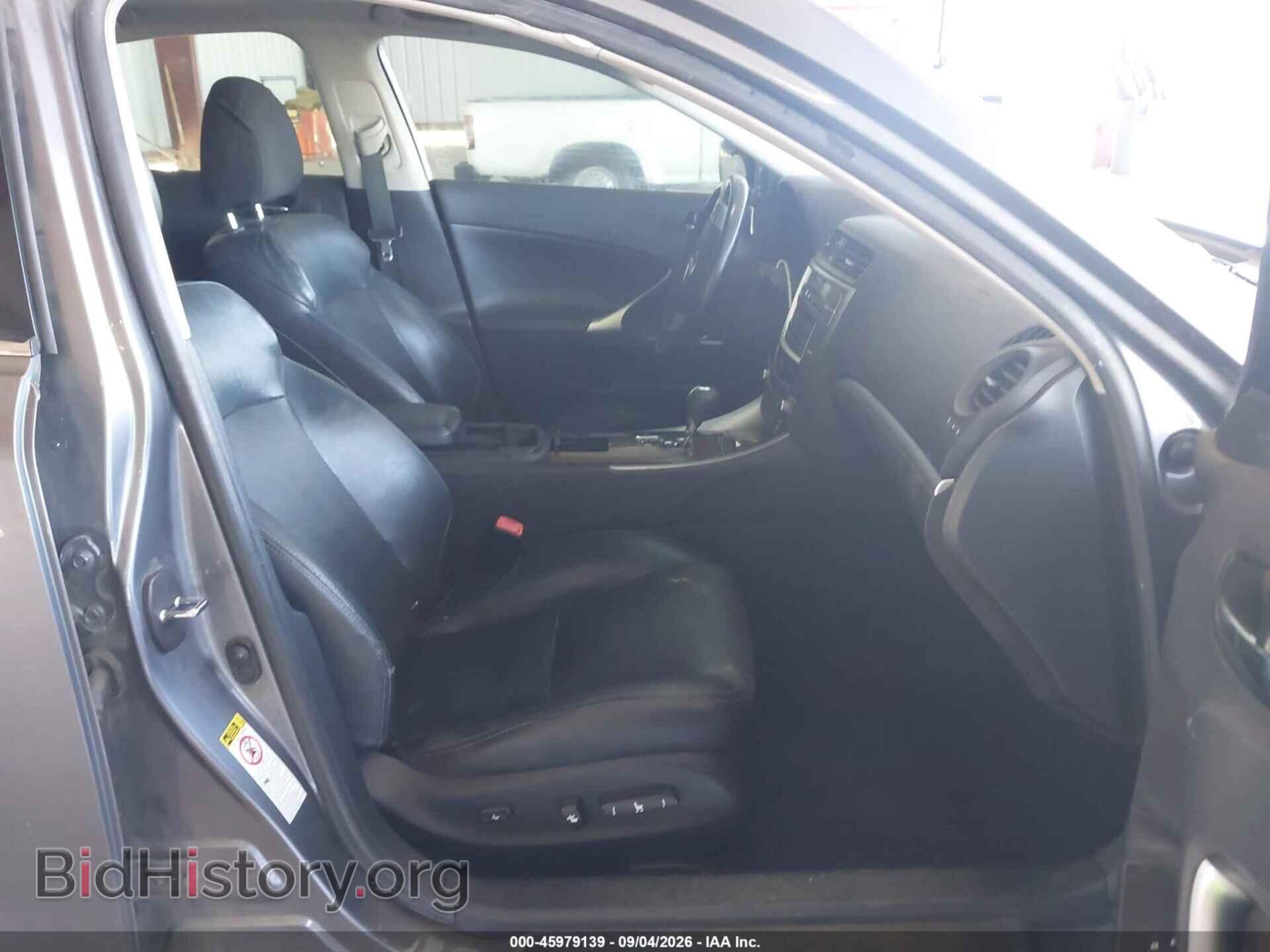 2012 LEXUS IS 250 - VIN: JTHBF5C22C5181223 - Photo 5