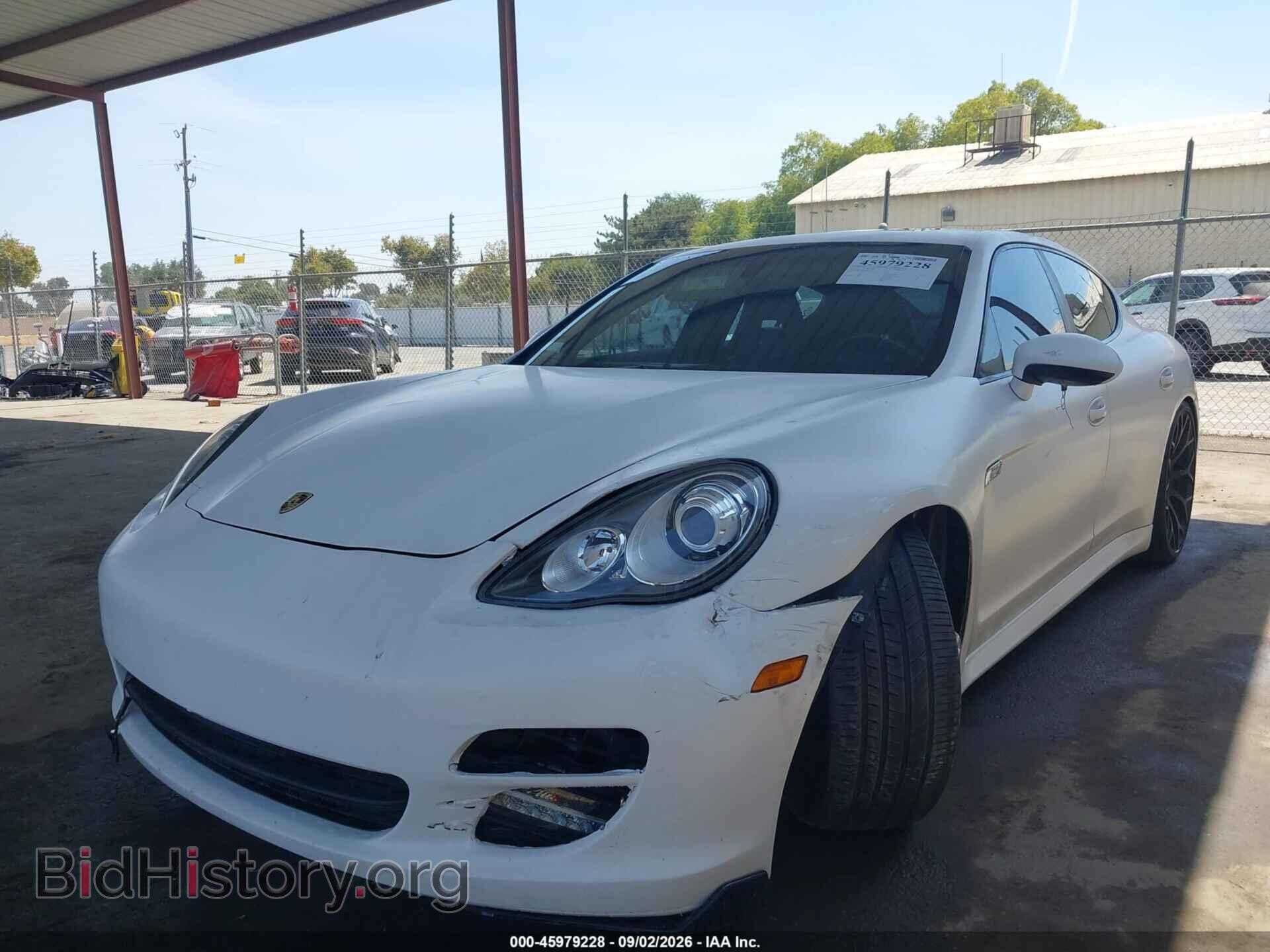 2011 PORSCHE PANAMERA - VIN: WP0AA2A76BL018075 - Photo 2