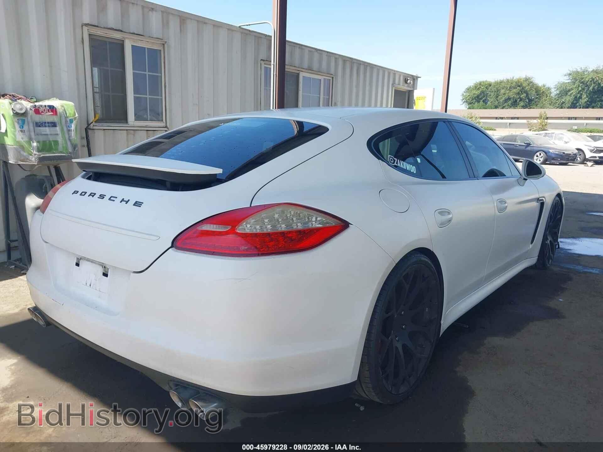 2011 PORSCHE PANAMERA - VIN: WP0AA2A76BL018075 - Photo 4