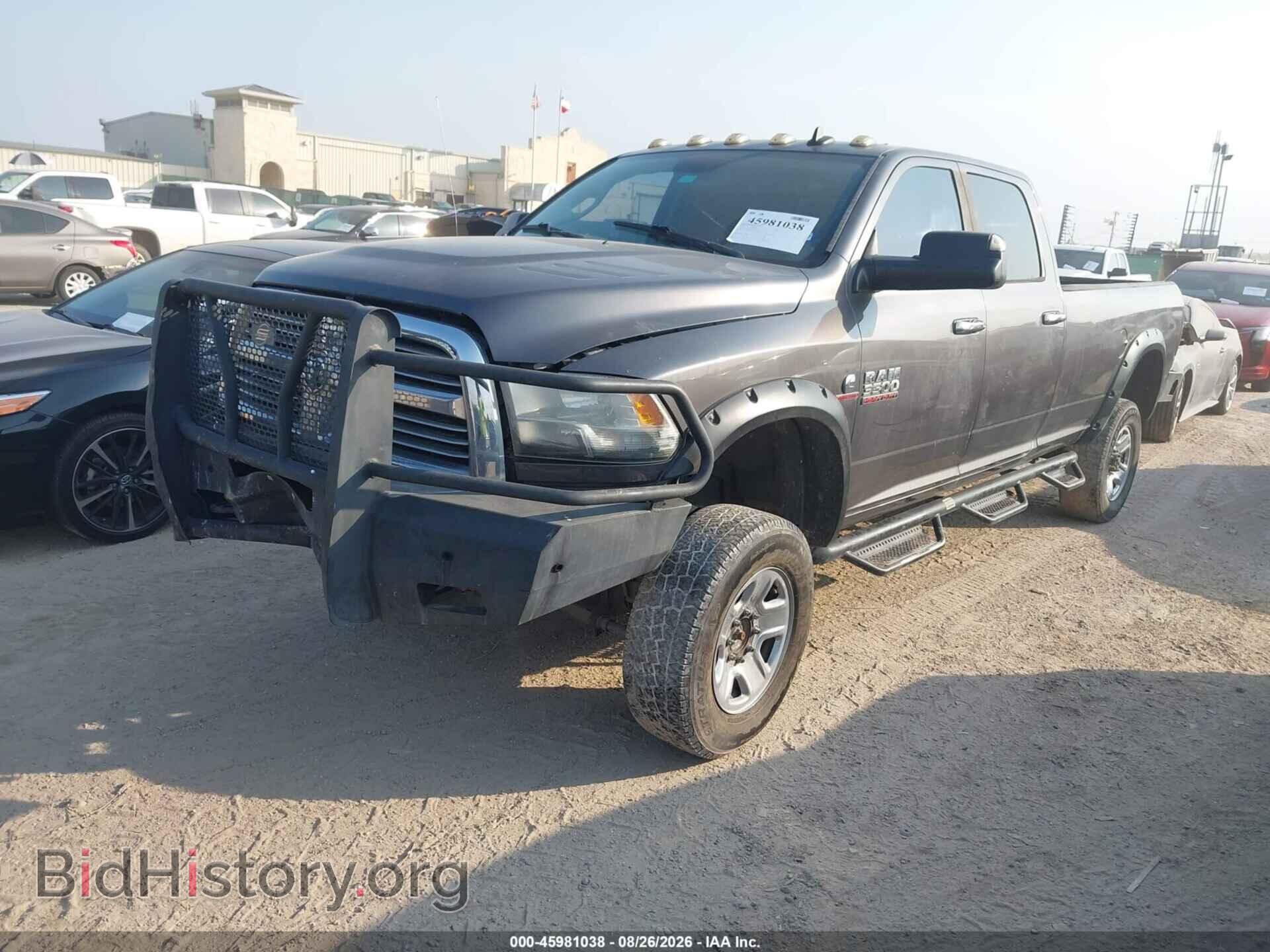 2015 RAM 3500 - VIN: 3C63R3HL8FG565756 - Photo 2