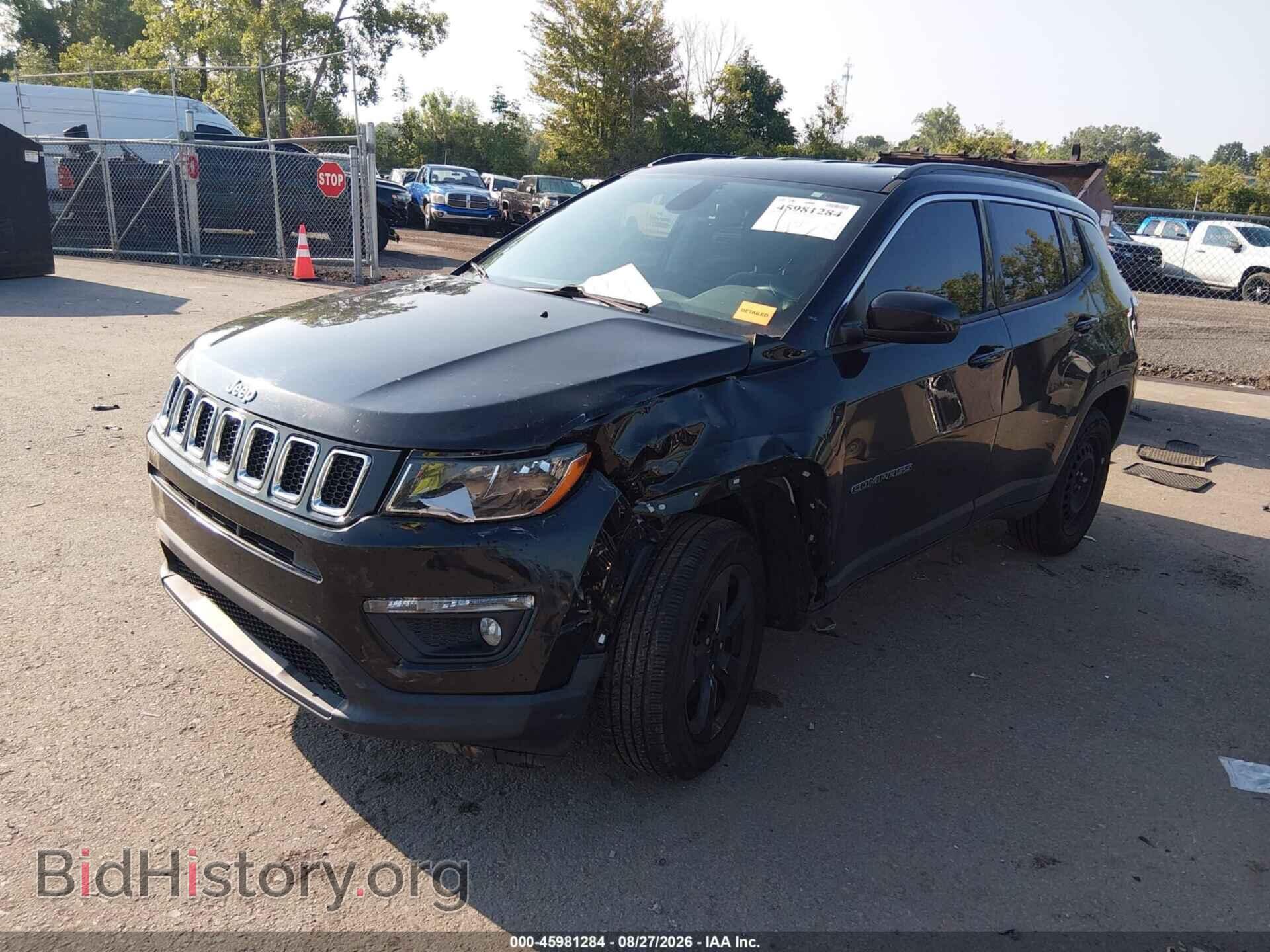2018 JEEP COMPASS - VIN: 3C4NJDBB7JT128104 - Фото 2