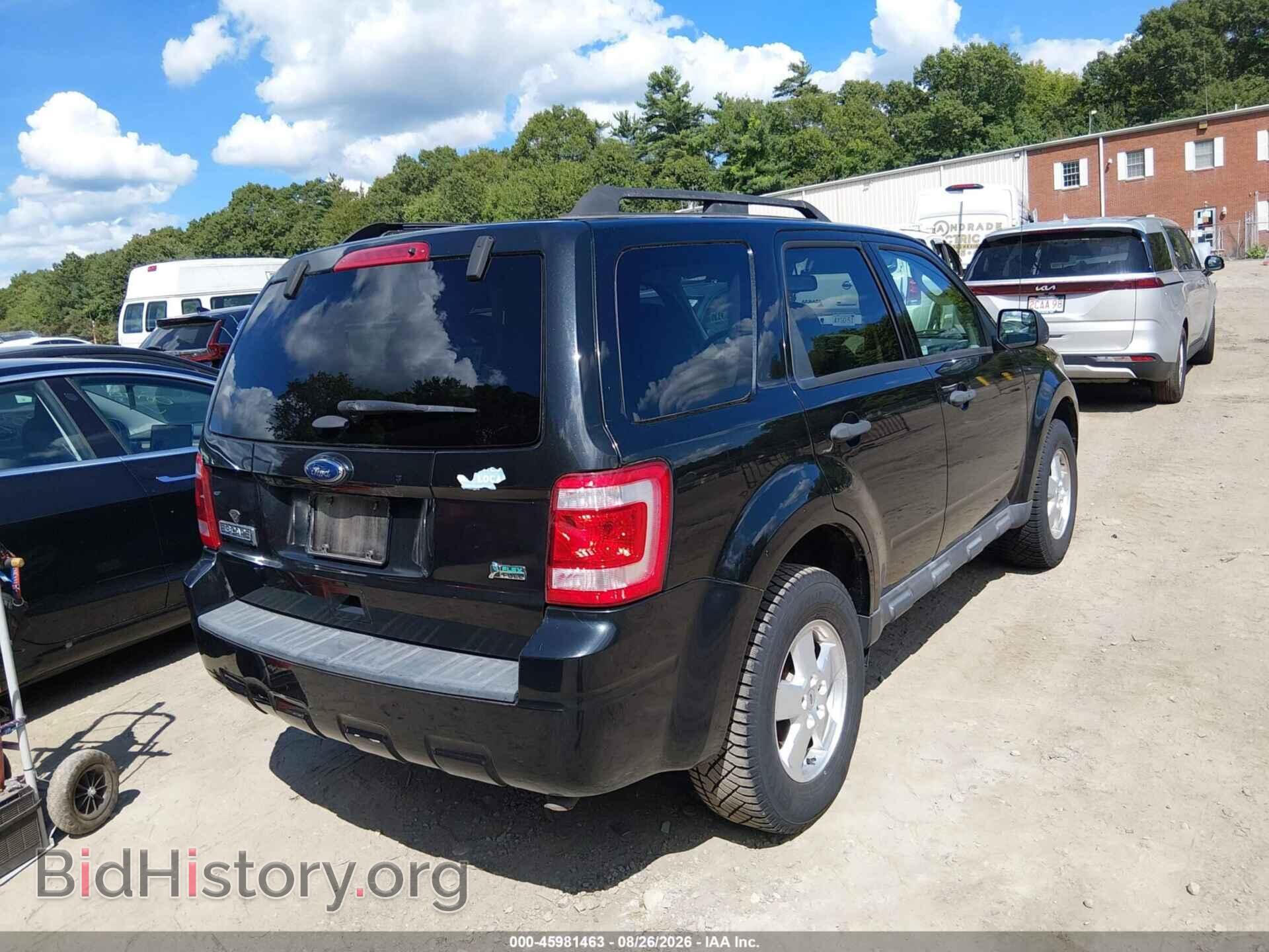 2011 FORD ESCAPE - VIN: 1FMCU0DG2BKC42185 - Photo 4