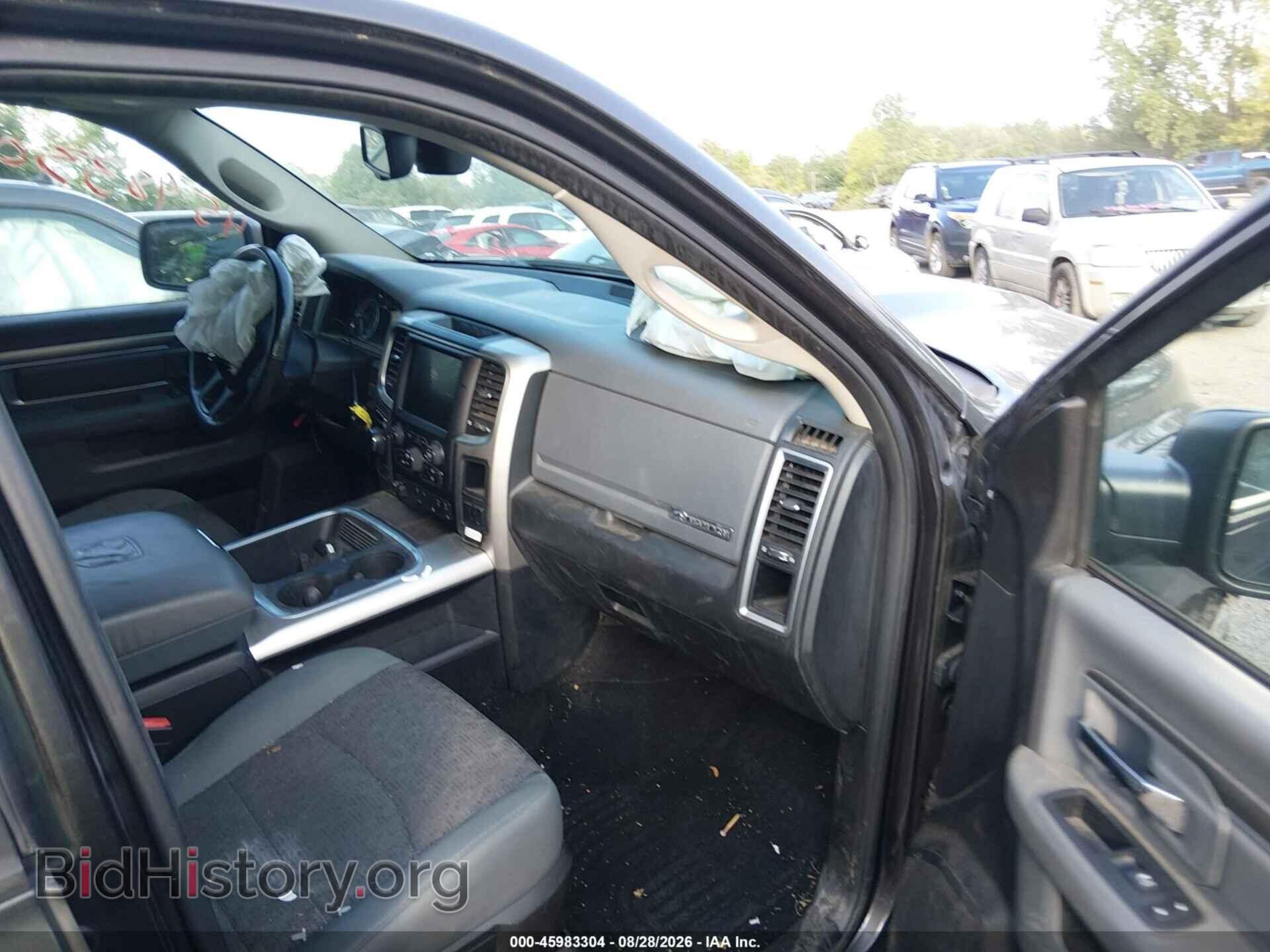 2016 RAM 1500 - VIN: 3C6RR7LT1GG189766 - Фото 5