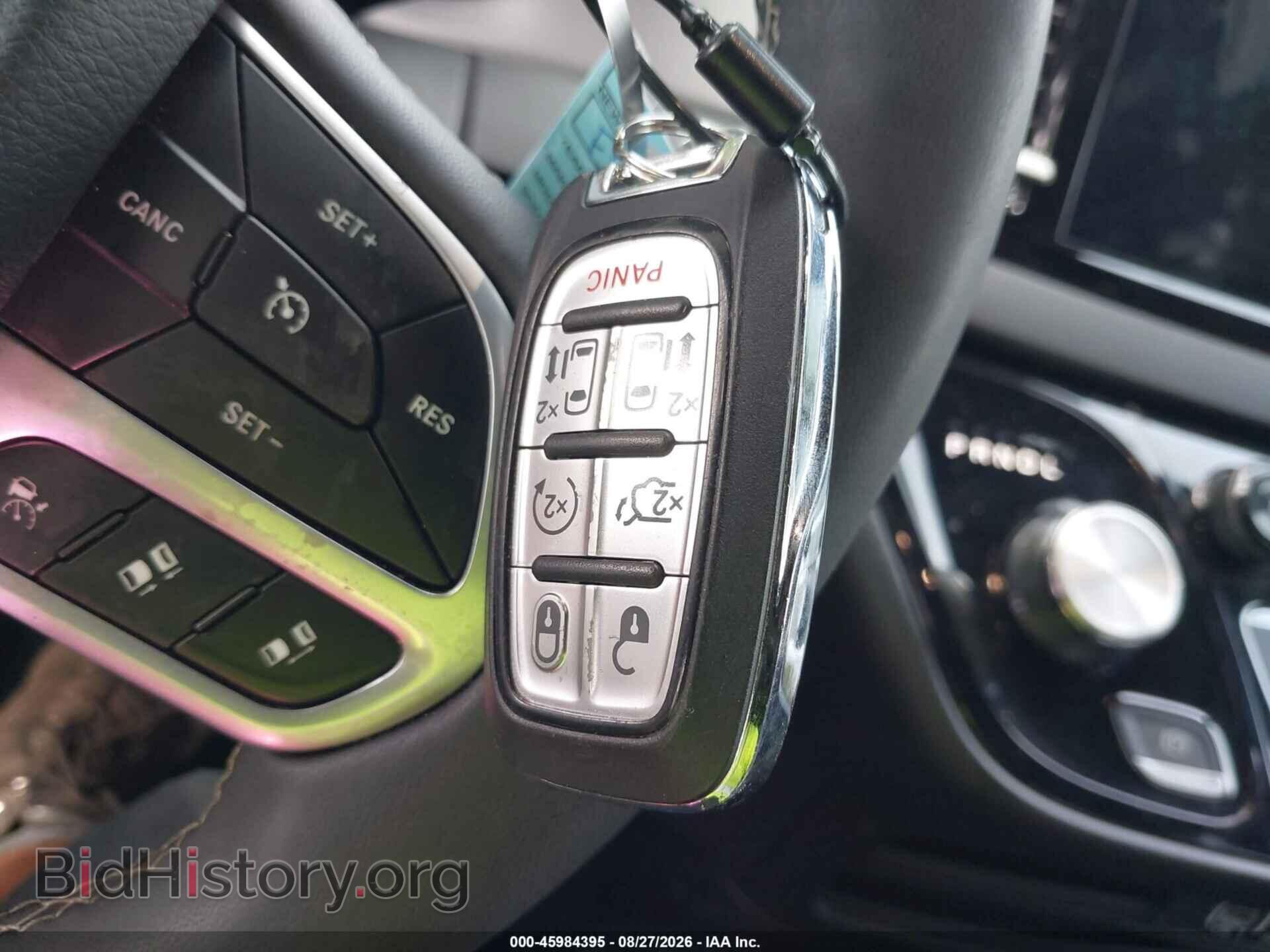 2025 CHRYSLER PACIFICA - VIN: 2C4RC1BG5SR556652 - Photo 11