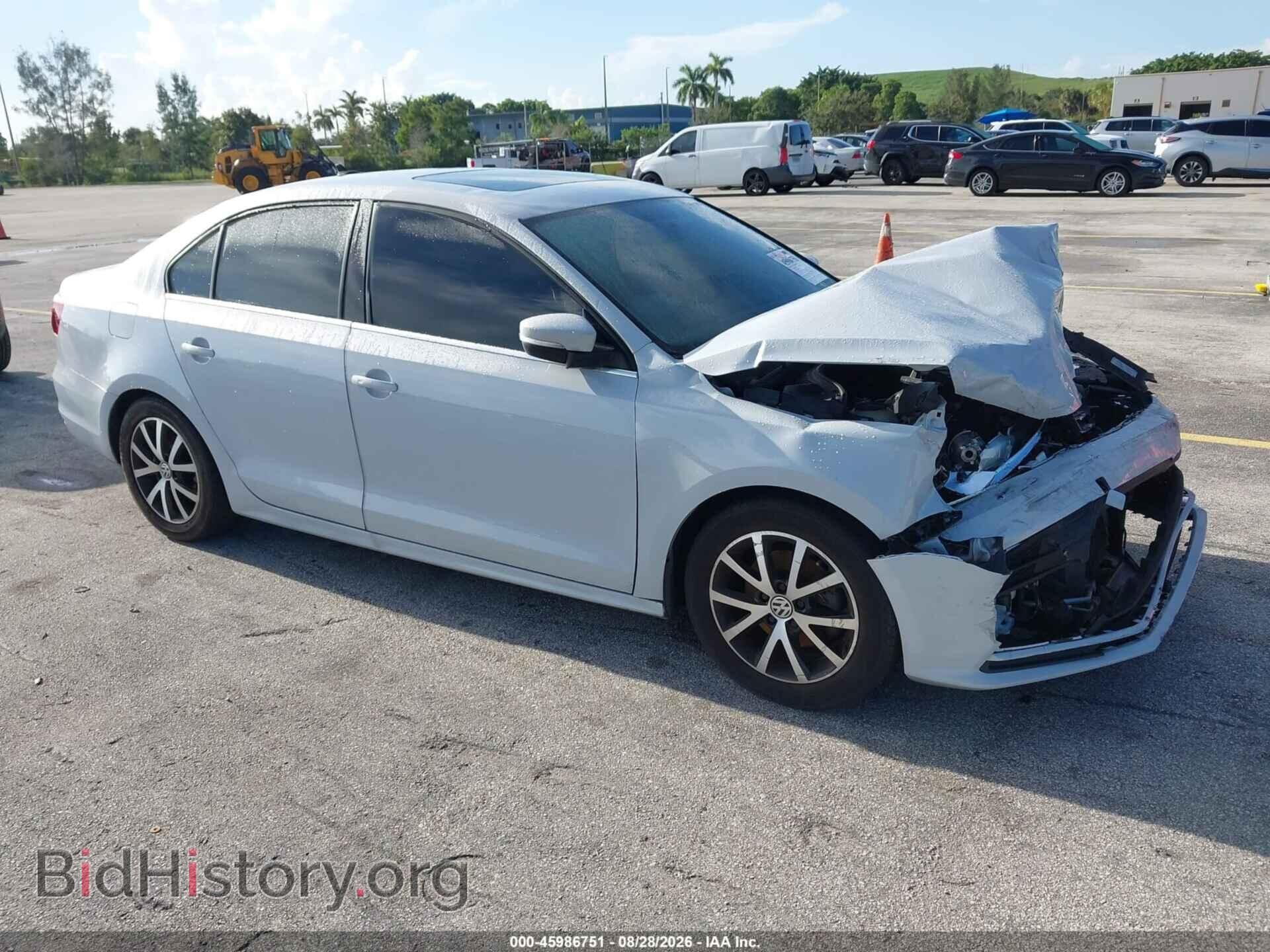 Фотография 3VWDB7AJ0HM393743 - VOLKSWAGEN JETTA 2017