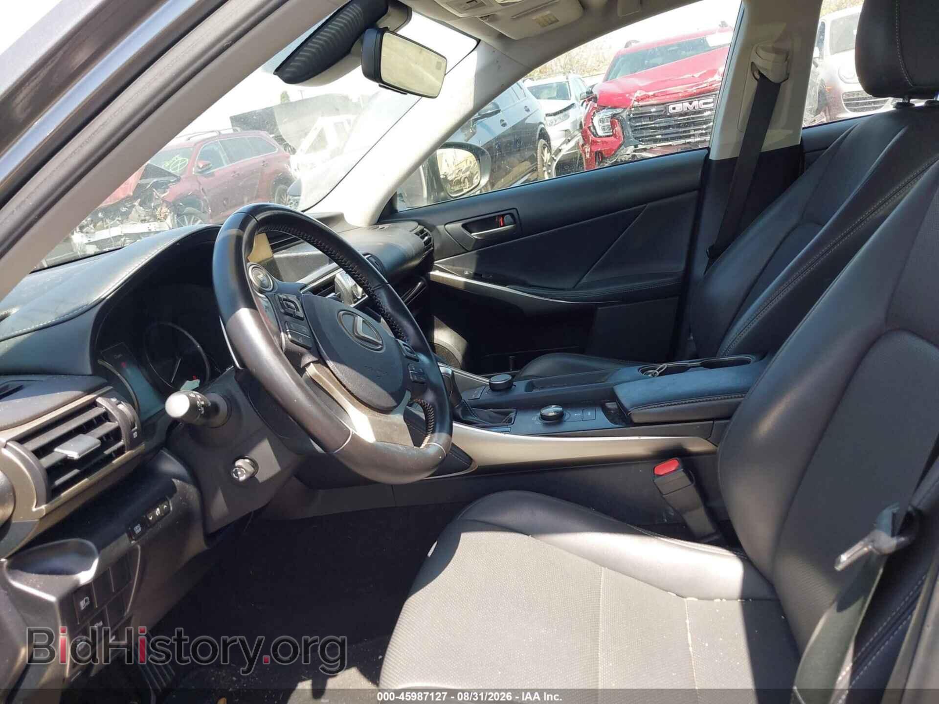 2020 LEXUS IS 300 - VIN: JTHDA1D25L5107955 - Photo 18