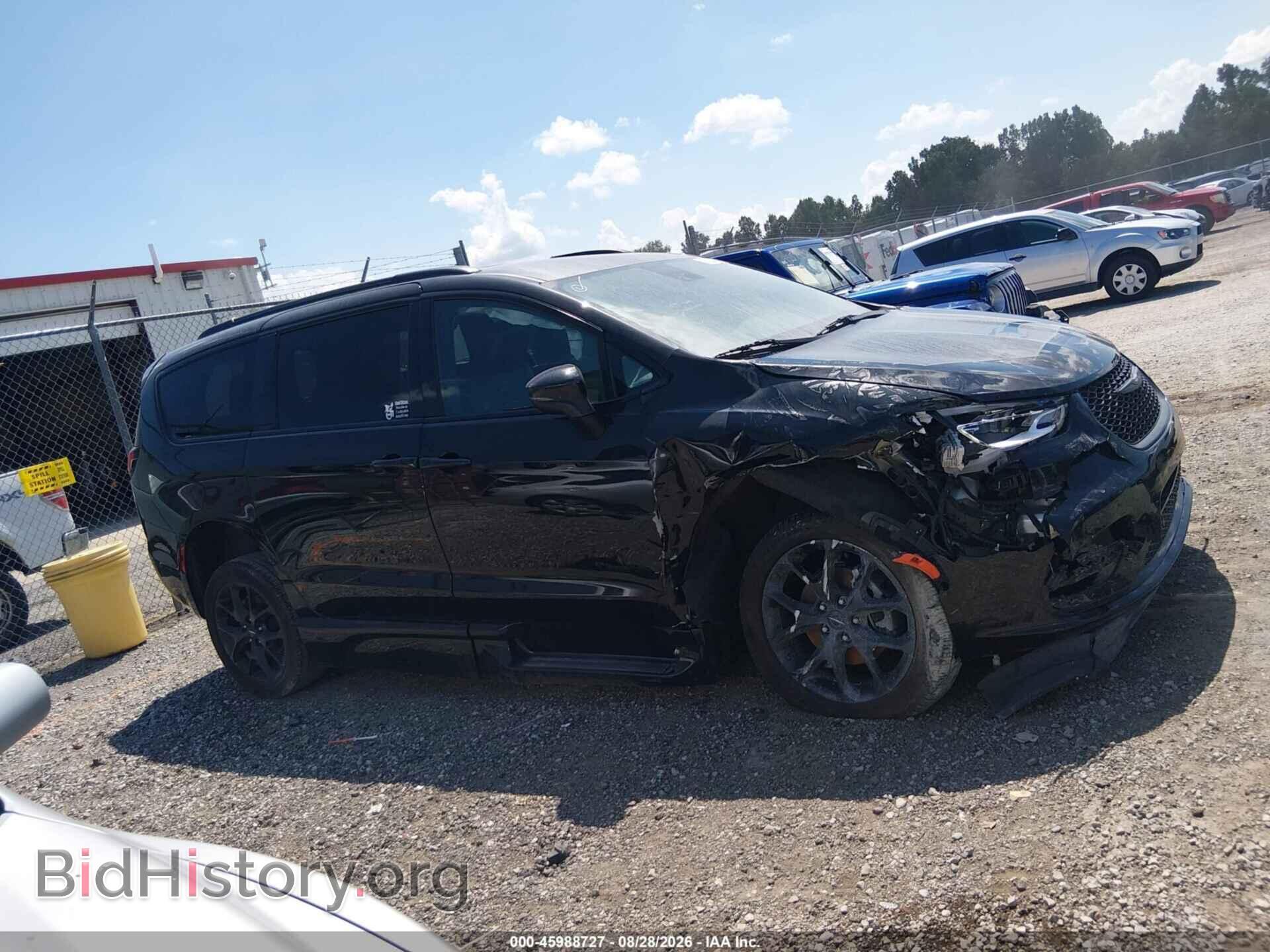 2023 CHRYSLER PACIFICA - VIN: 2C4RC1BG9PR537951 - Photo 13
