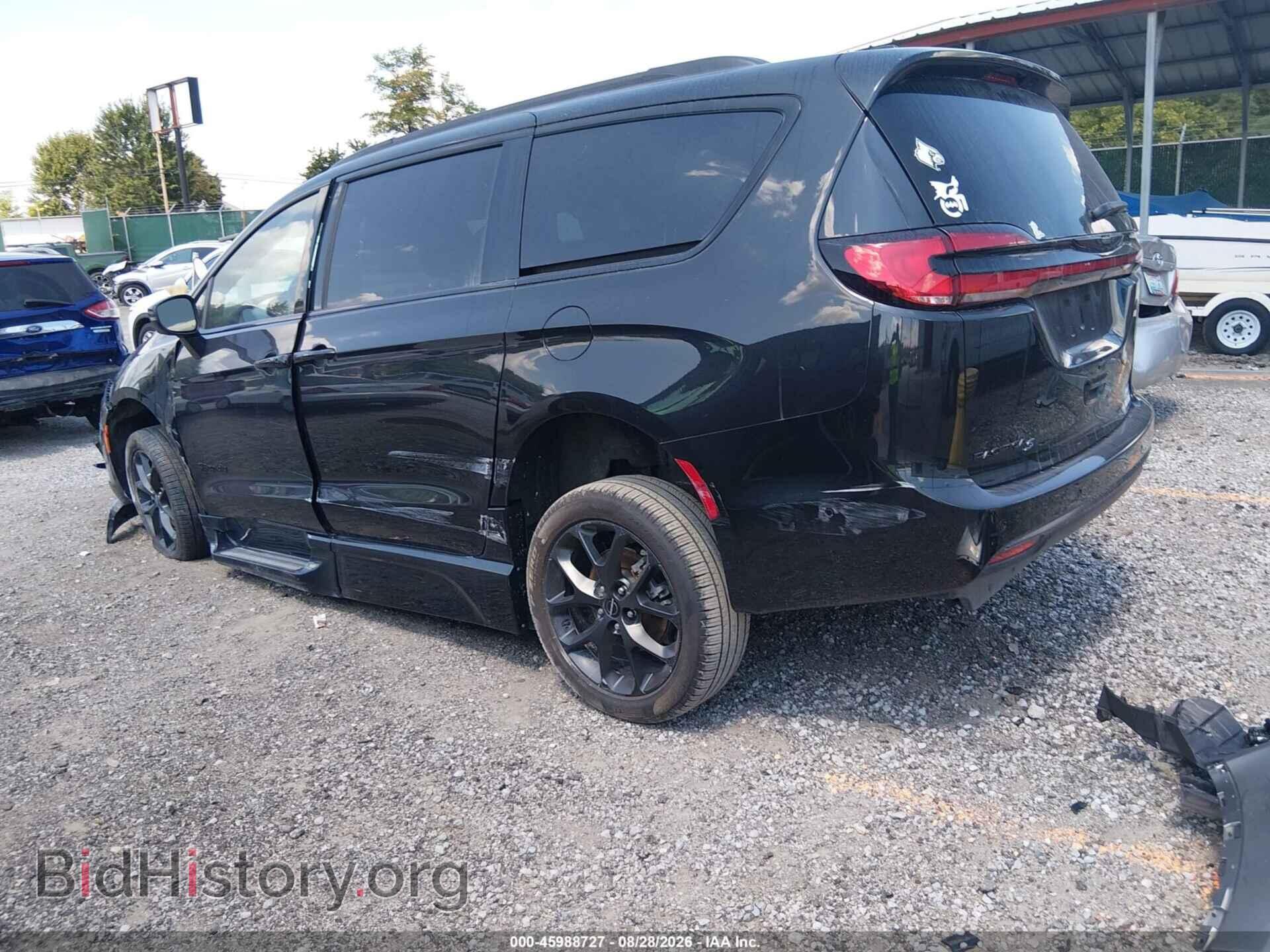 2023 CHRYSLER PACIFICA - VIN: 2C4RC1BG9PR537951 - Photo 3