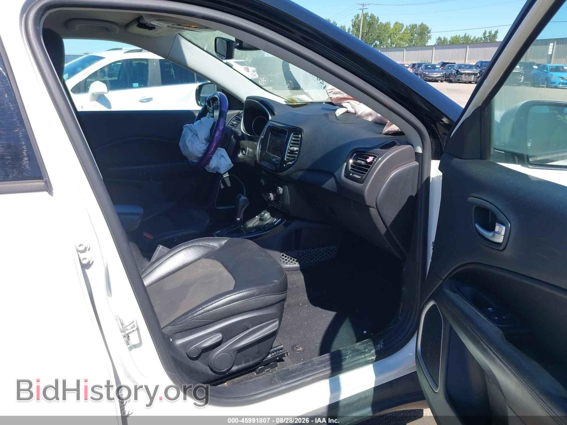2018 JEEP COMPASS - VIN: 3C4NJDBB3JT453414 - Фото 5