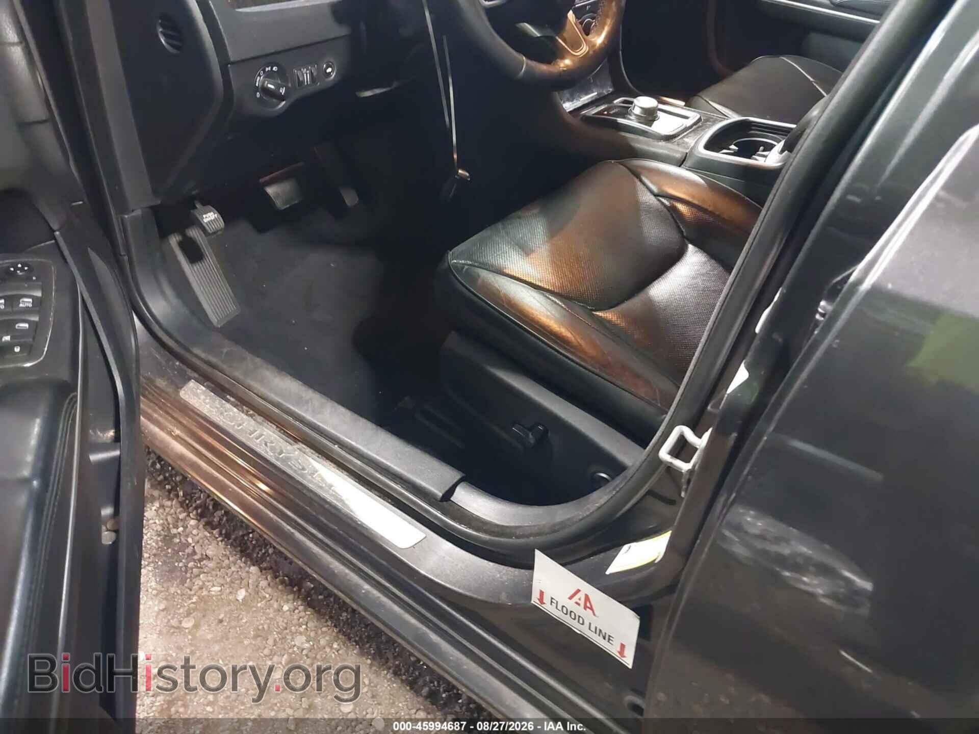 2019 CHRYSLER 300 - VIN: 2C3CCAEG7KH609704 - Photo 6