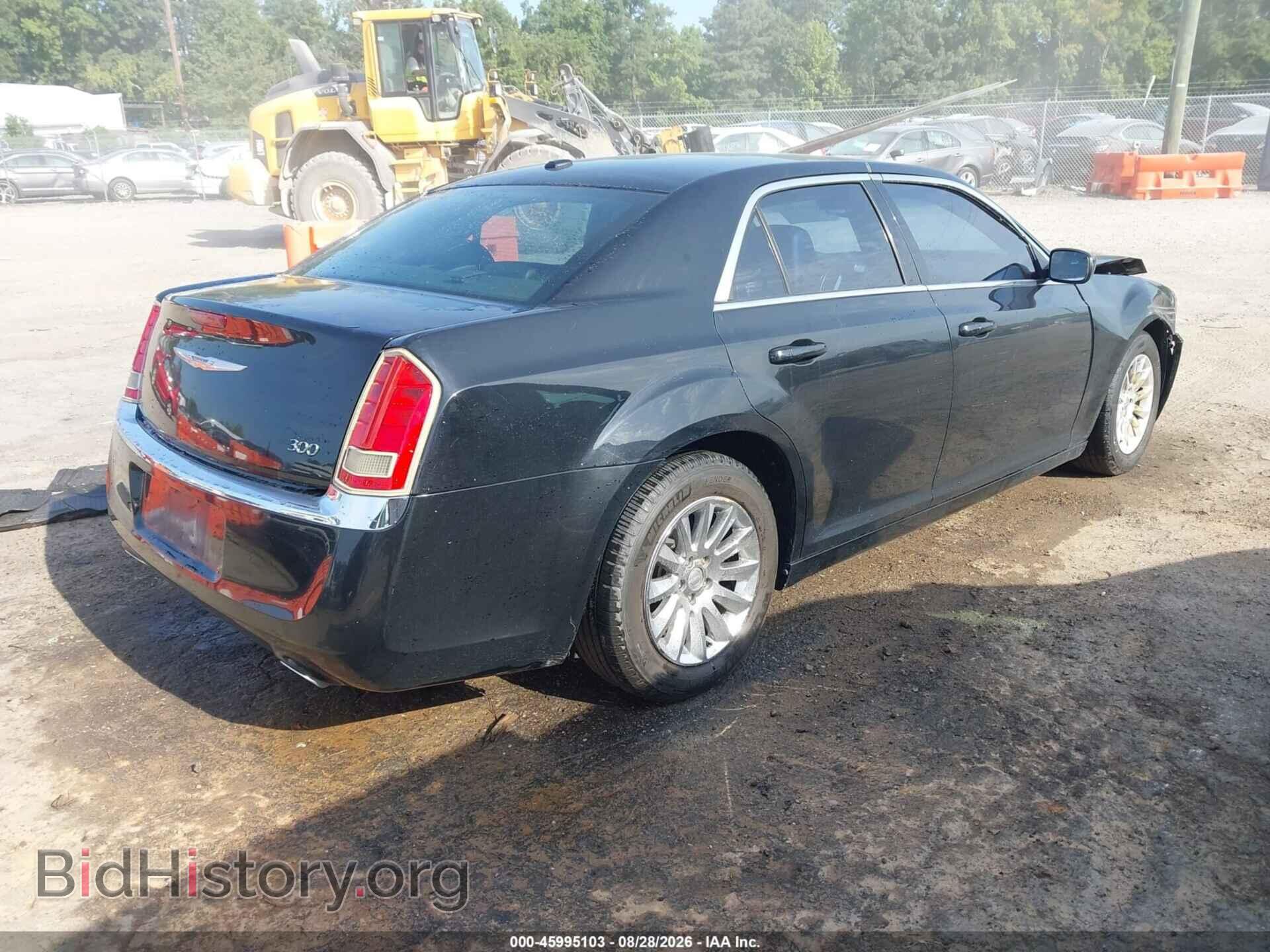 2013 CHRYSLER 300 - VIN: 2C3CCAAG0DH509730 - Фото 4