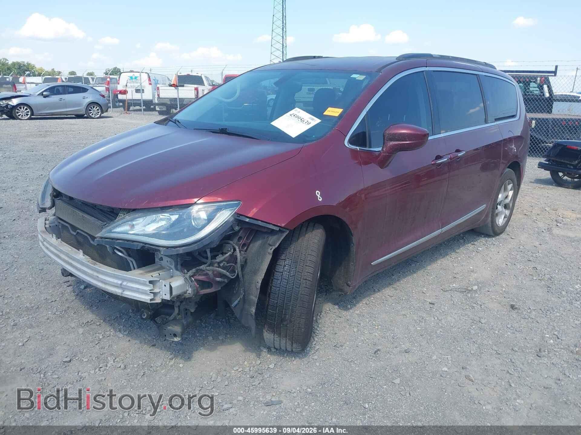 2017 CHRYSLER PACIFICA - VIN: 2C4RC1BG3HR832061 - Photo 2
