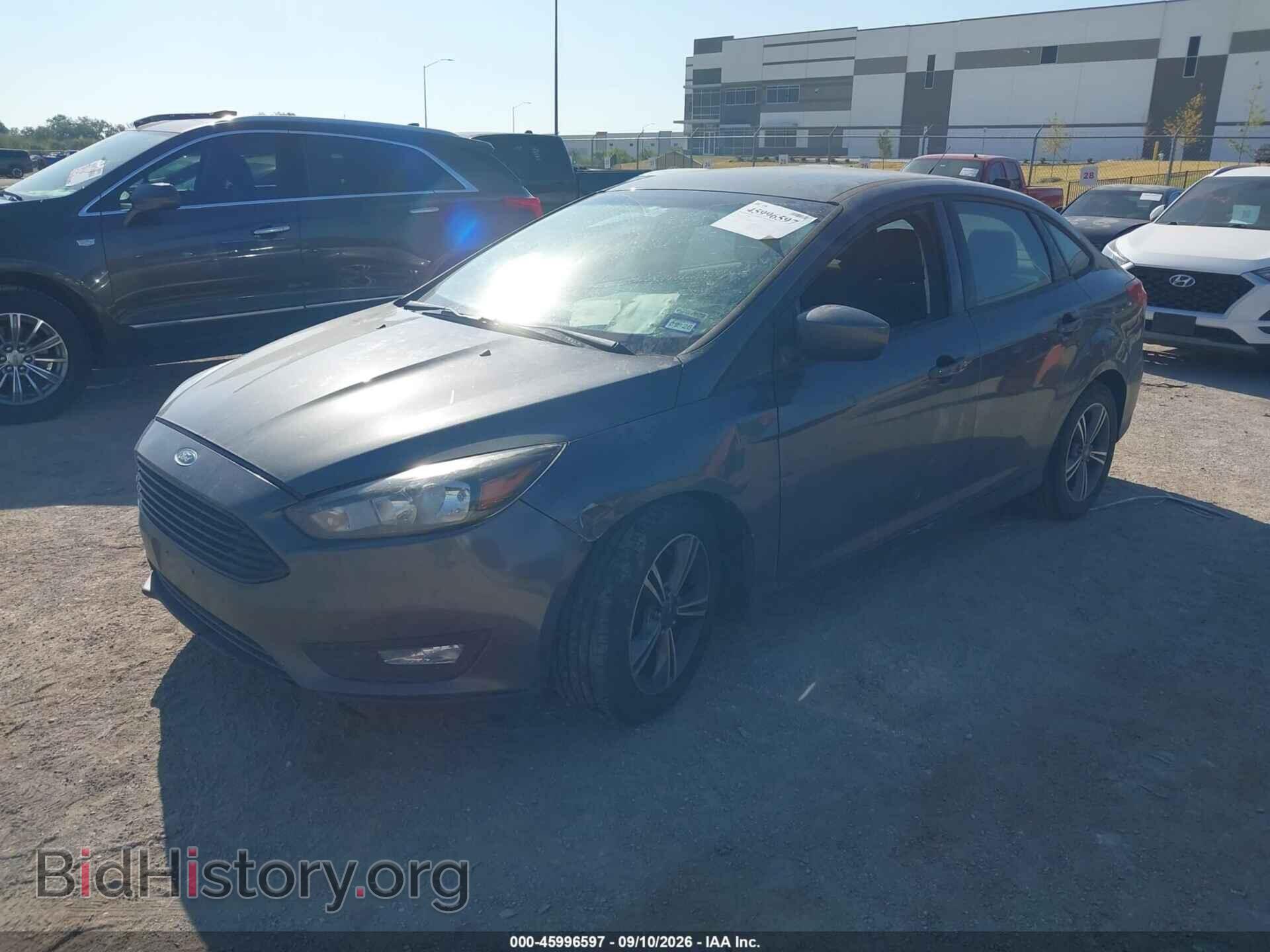 2018 FORD FOCUS - VIN: 1FADP3FE3JL236035 - Photo 2