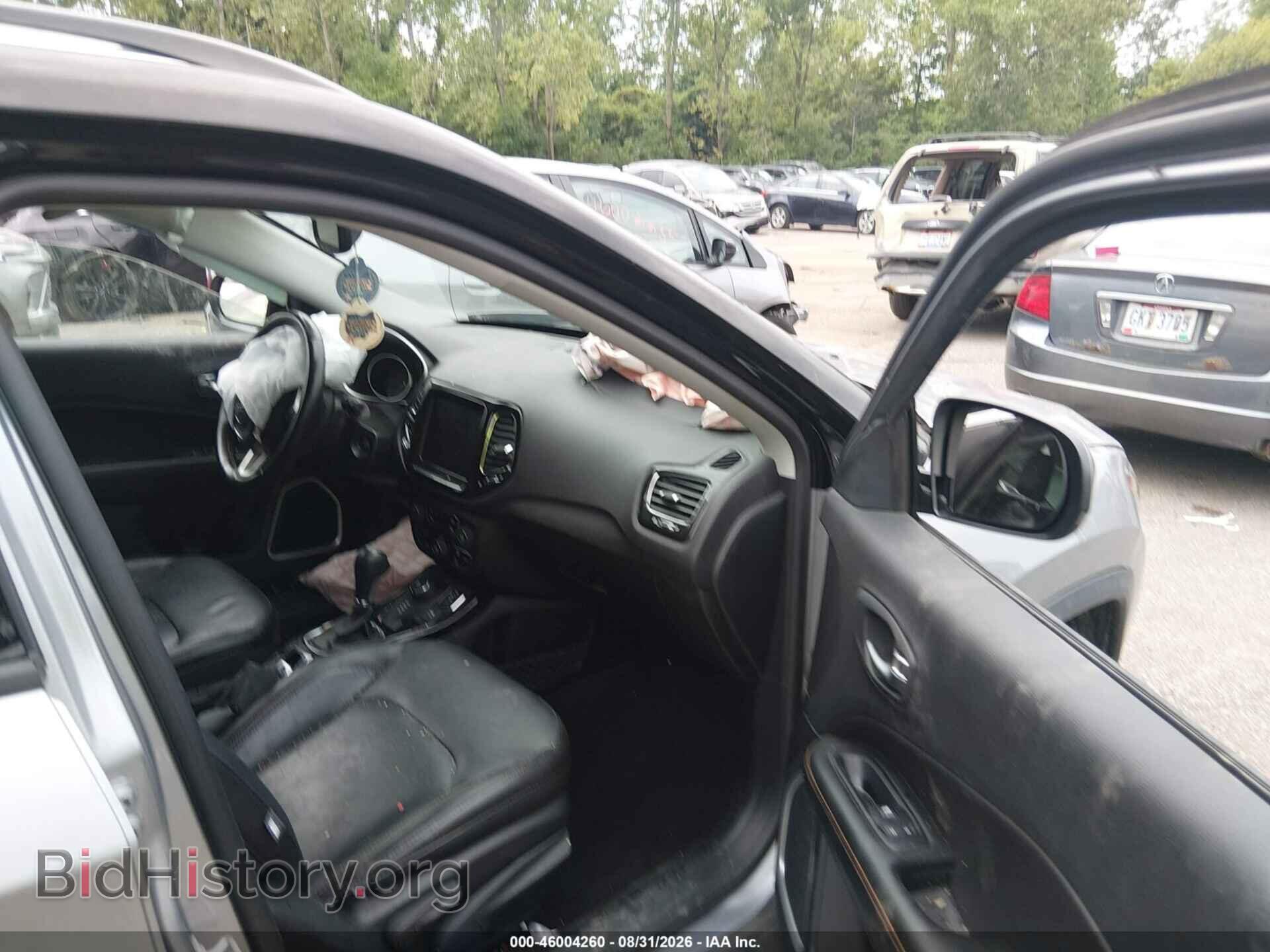 2018 JEEP COMPASS - VIN: 3C4NJDCB7JT359812 - Фото 5