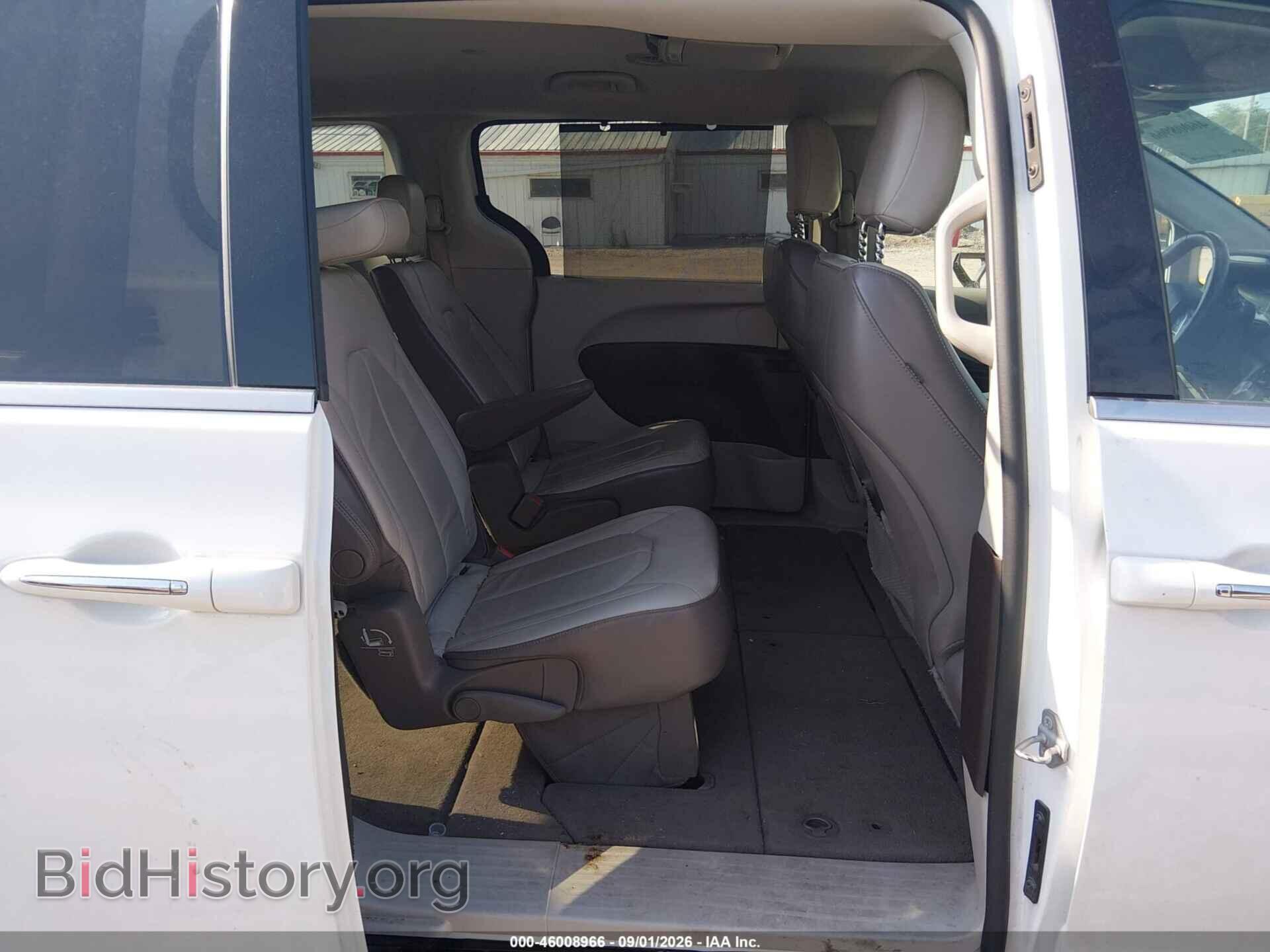 2017 CHRYSLER PACIFICA - VIN: 2C4RC1BG5HR702587 - Photo 8