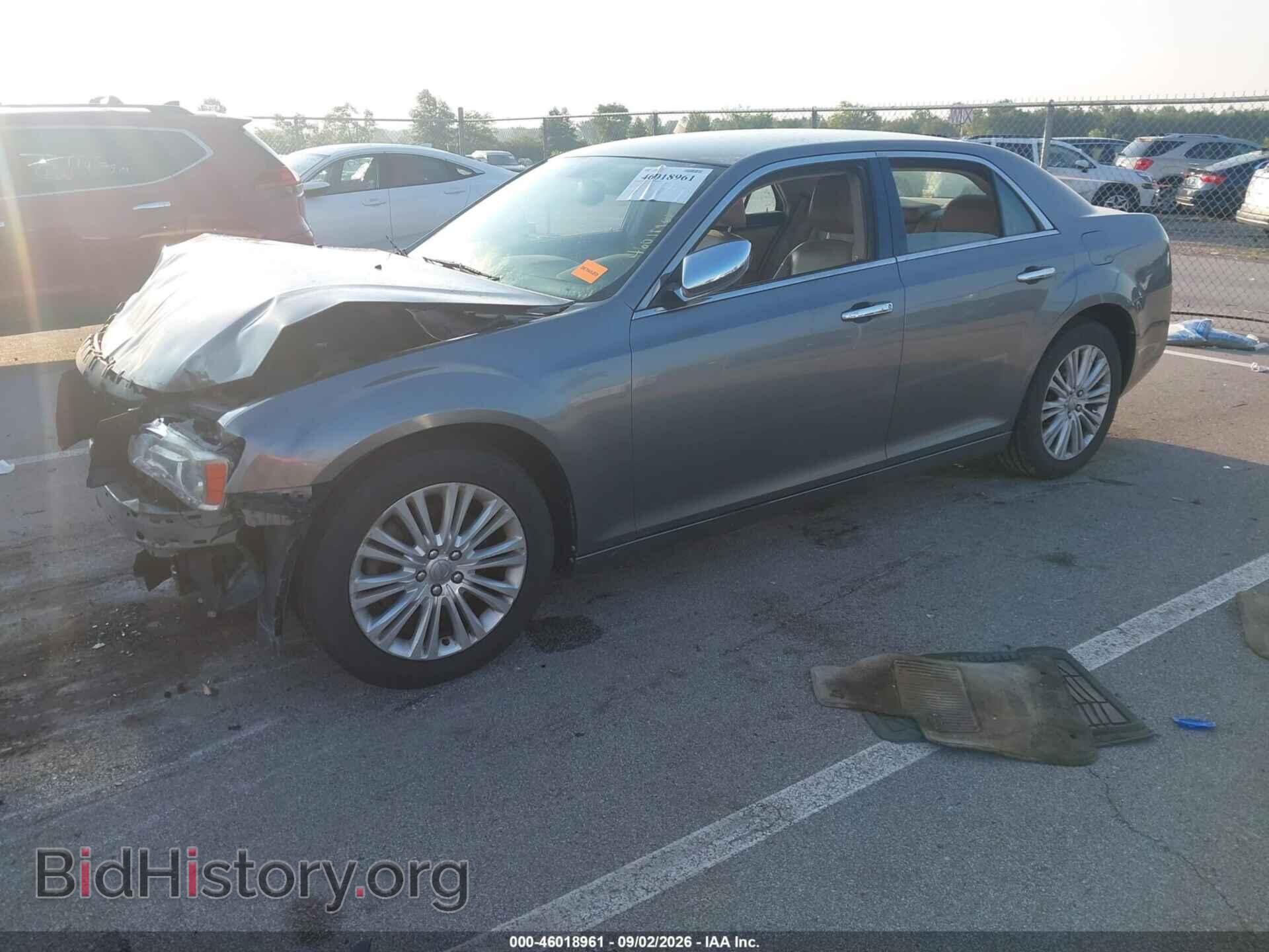 2012 CHRYSLER 300 - VIN: 2C3CCAHG7CH161736 - Photo 2
