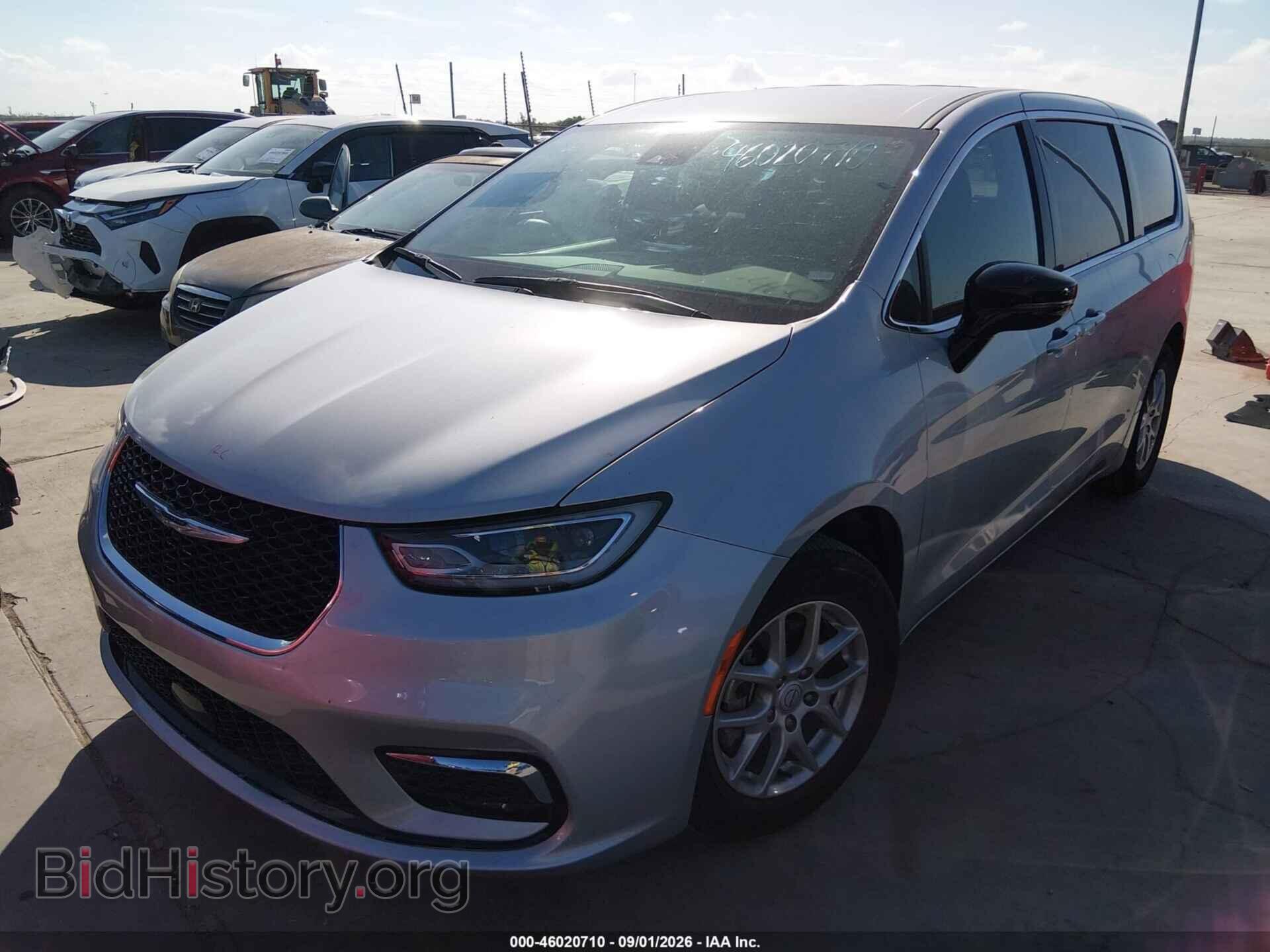 2026 CHRYSLER PACIFICA - VIN: 2C4RC1BGXTR155423 - Photo 2