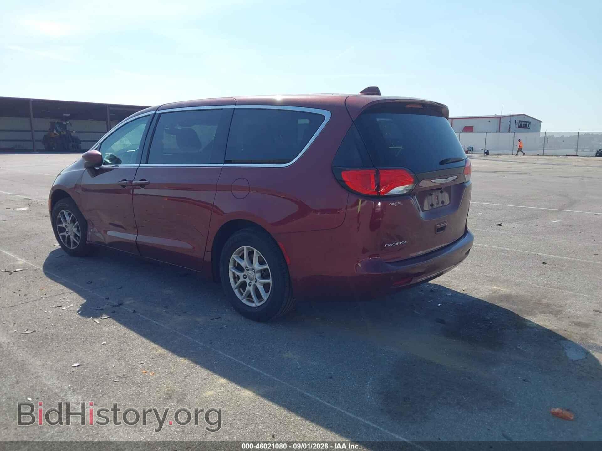 2017 CHRYSLER PACIFICA - VIN: 2C4RC1DGXHR611327 - Photo 3