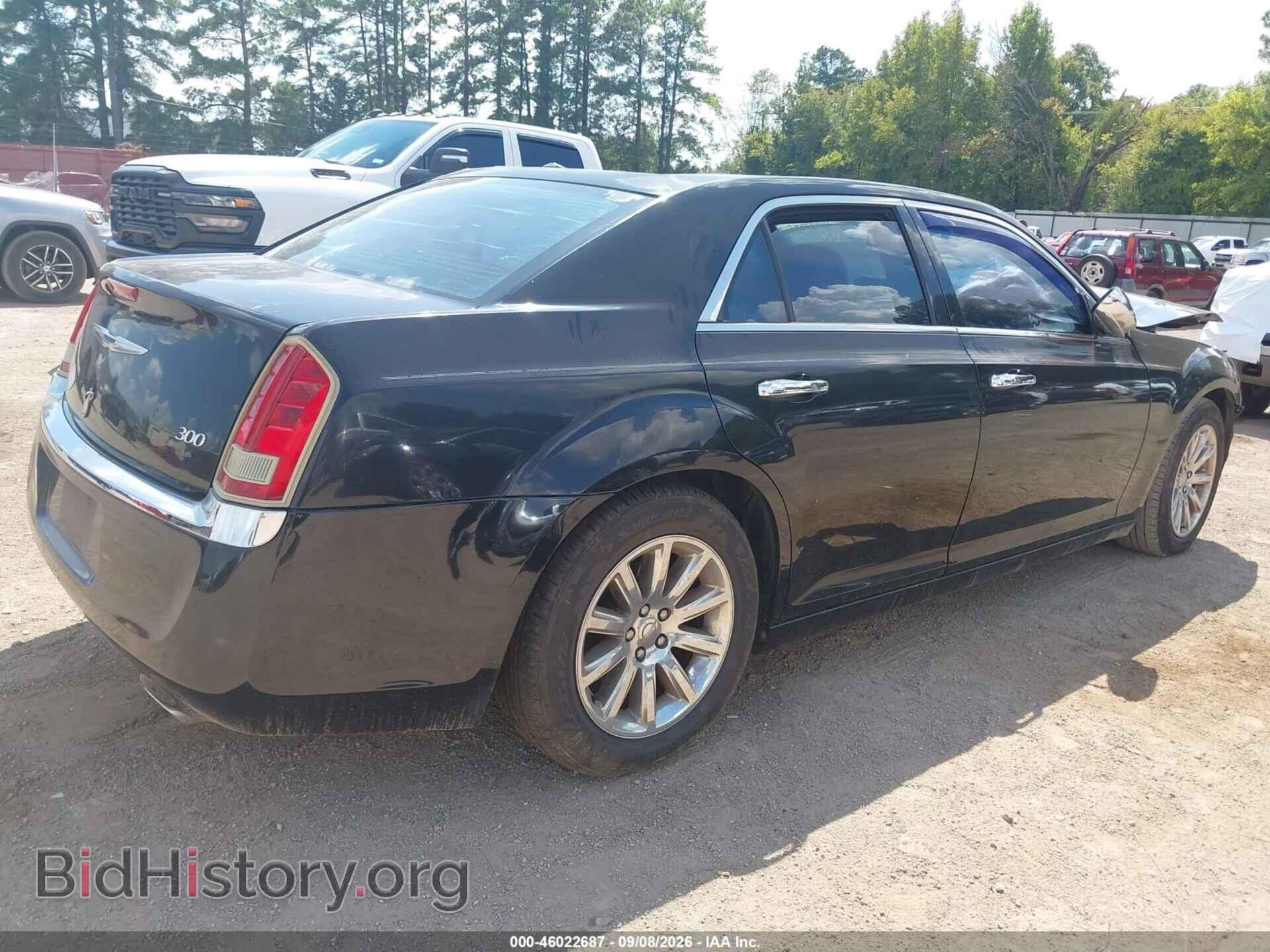 2012 CHRYSLER 300 - VIN: 2C3CCACG7CH182397 - Photo 4