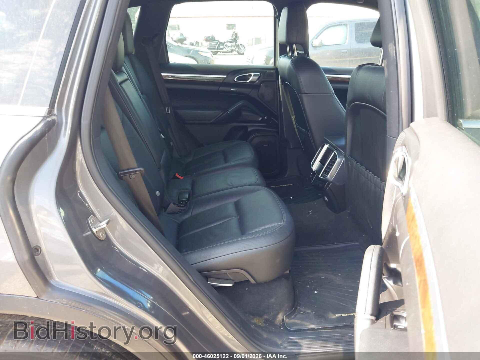 2012 PORSCHE CAYENNE - VIN: WP1AA2A22CLA12519 - Photo 8