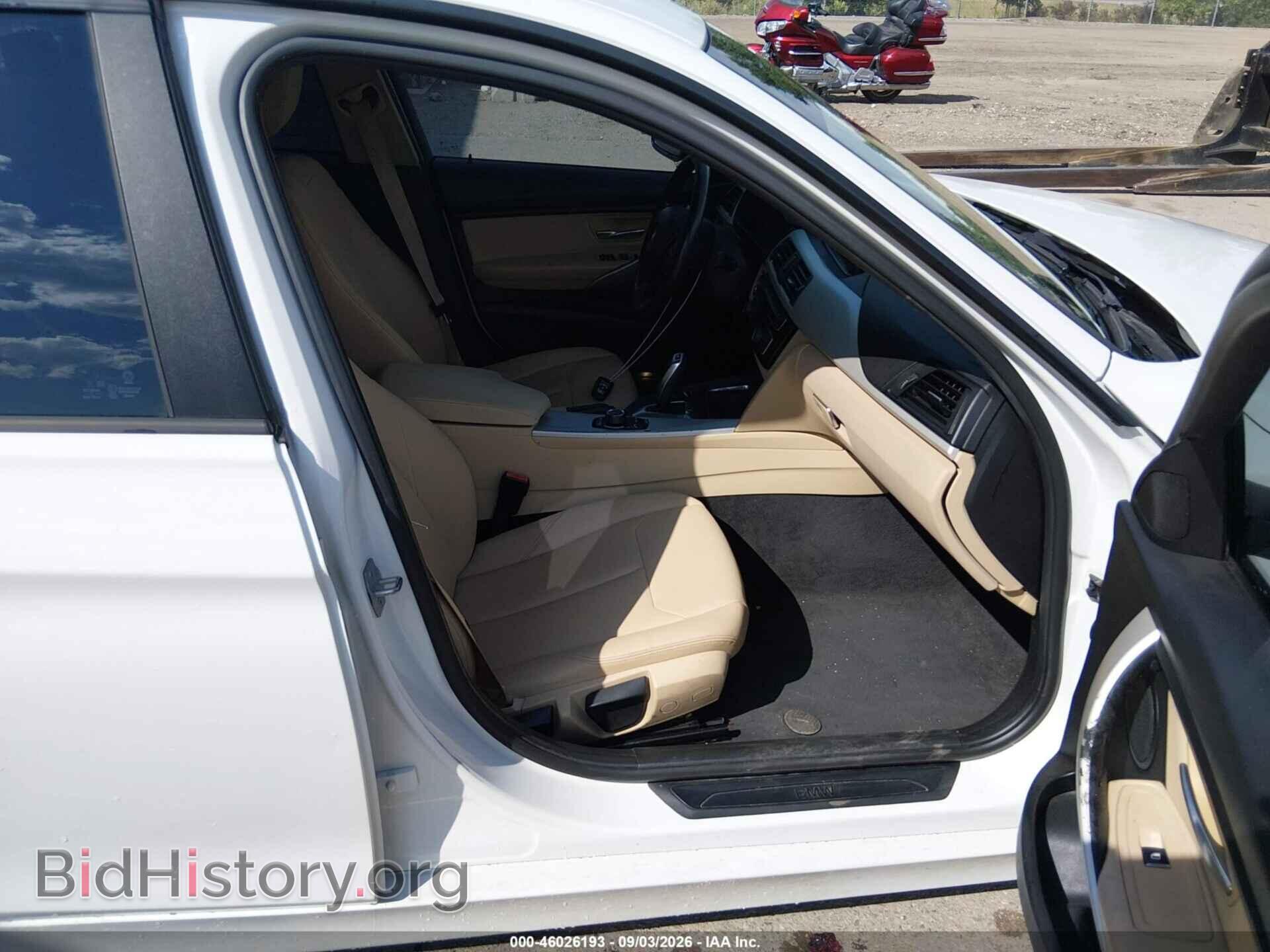 2018 BMW 320I - VIN: WBA8E1G51JNU91840 - Photo 5