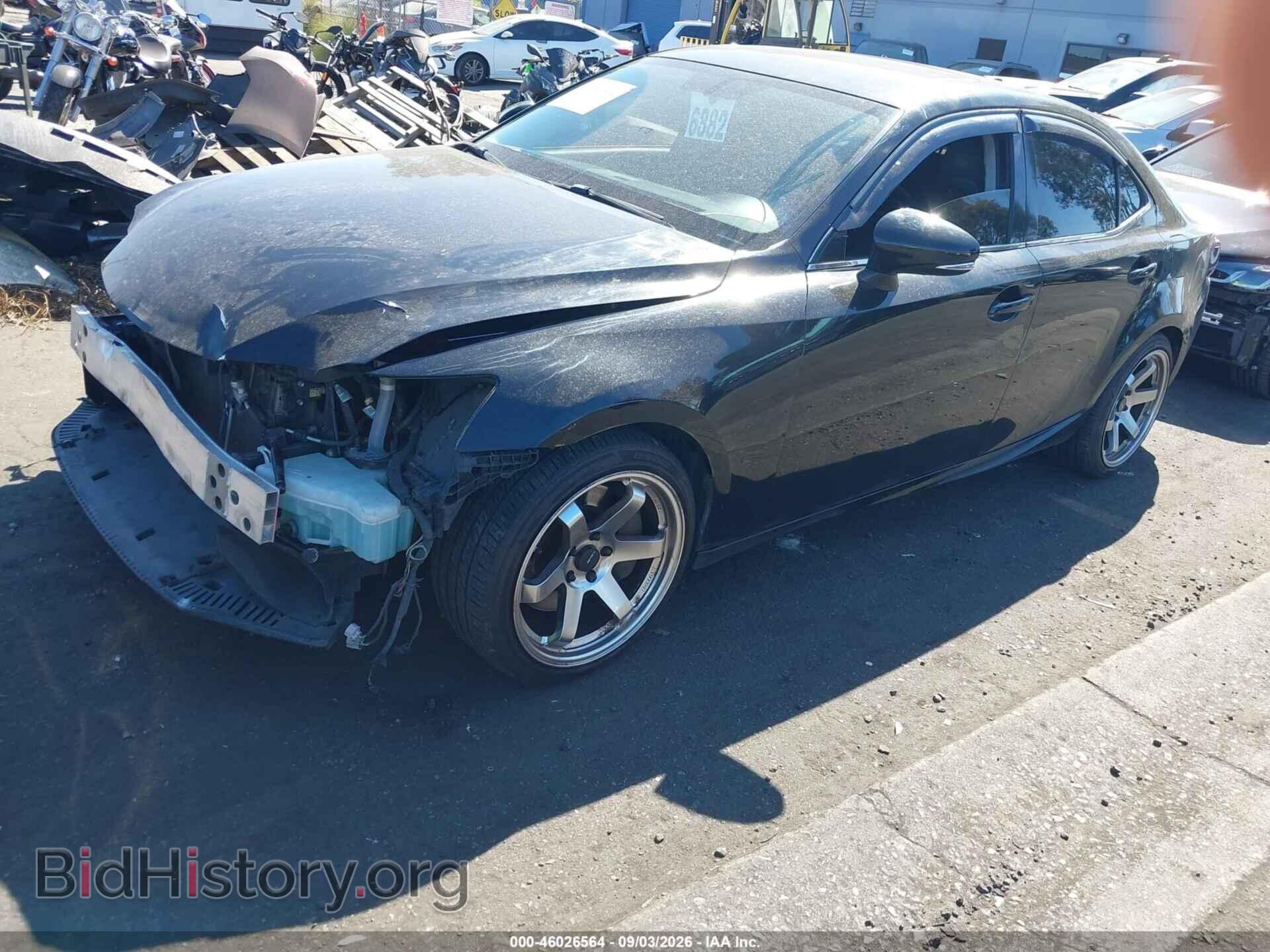 2016 LEXUS IS 200T - VIN: JTHBA1D26G5001656 - Фото 2