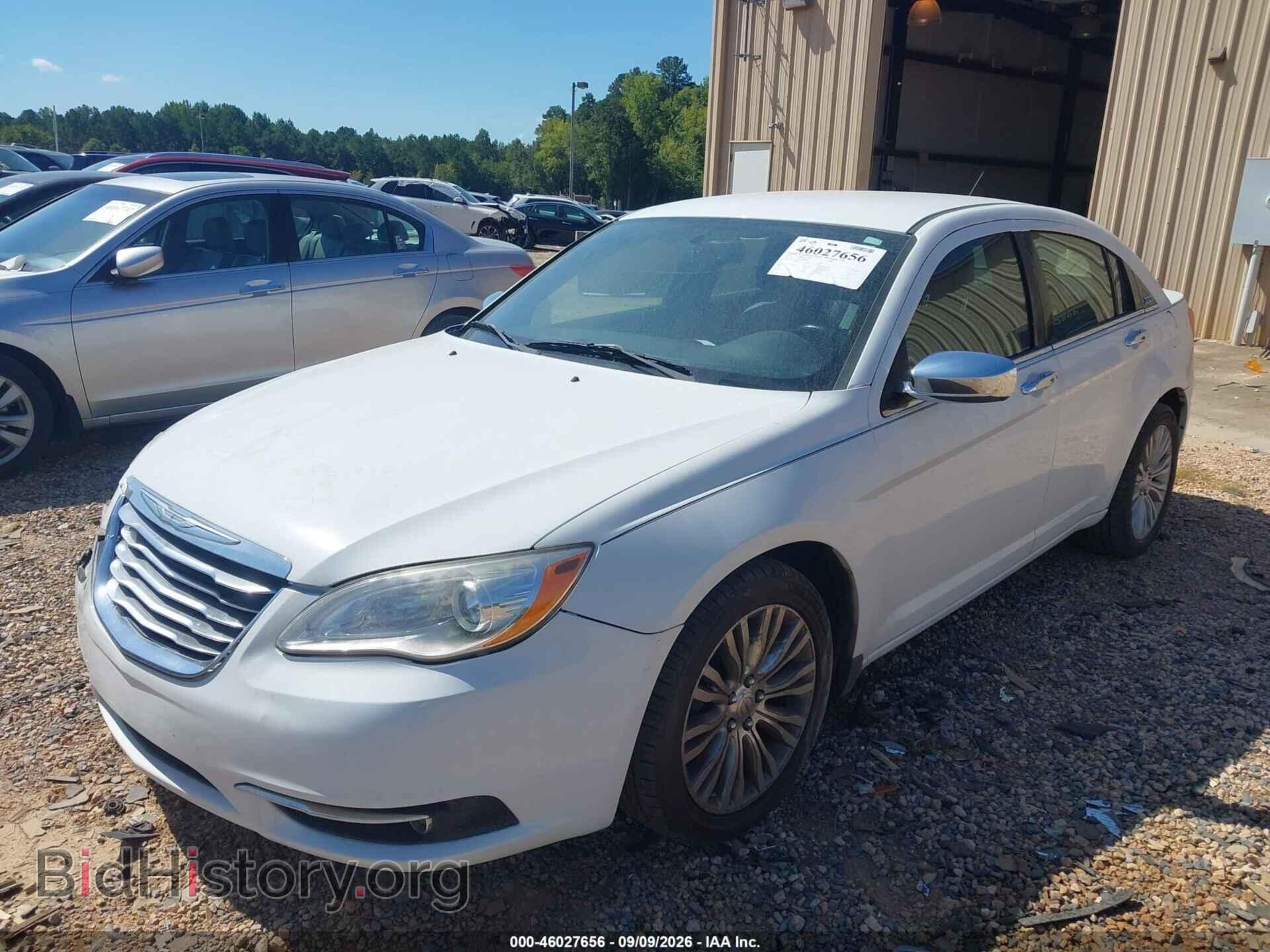 2012 CHRYSLER 200 - VIN: 1C3CCBCG9CN326433 - Фото 2