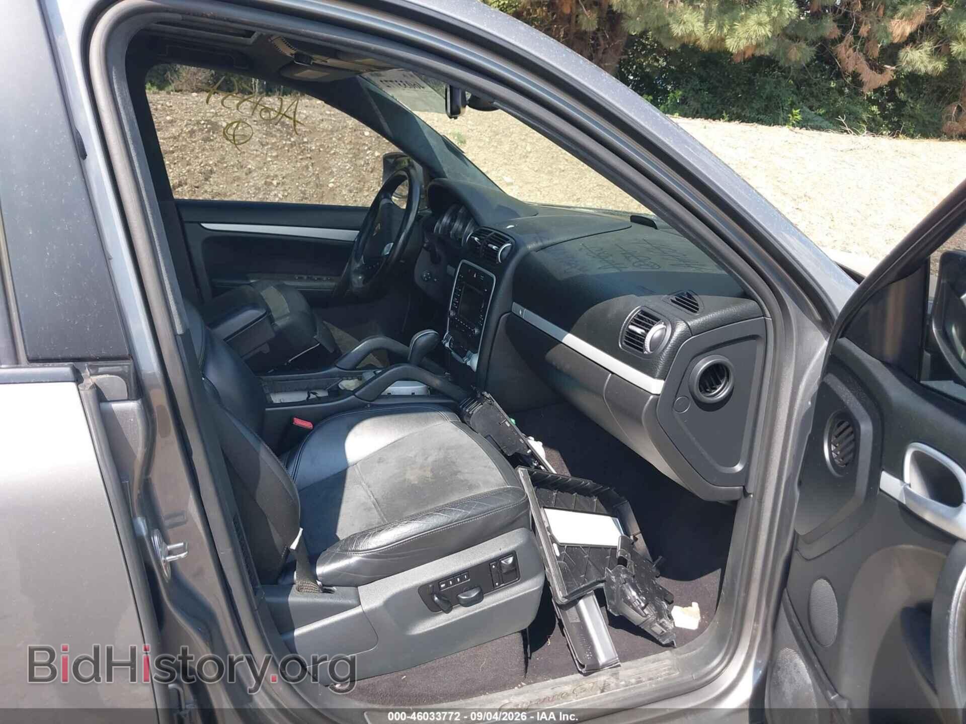 2010 PORSCHE CAYENNE - VIN: WP1AD2AP1ALA61551 - Photo 5
