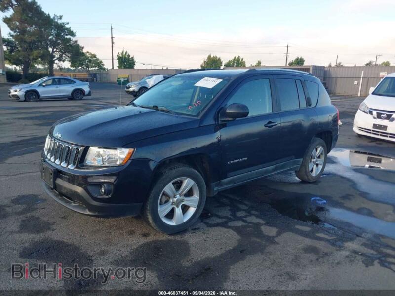 2011 Jeep COMPASS (VIN 1J4NT1FB7BD196701) — фото 2 из 16