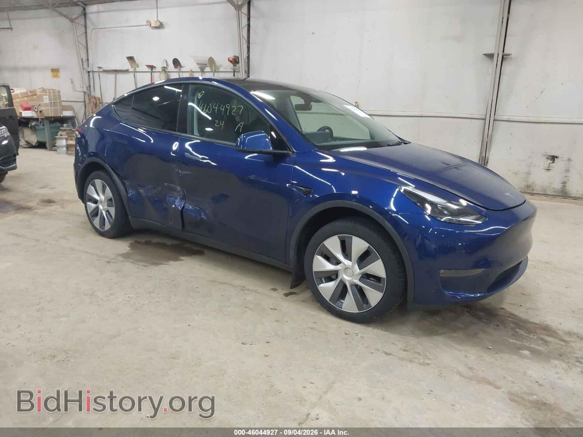 Фотография 7SAYGDEE6RA221000 - TESLA MODEL Y 2024