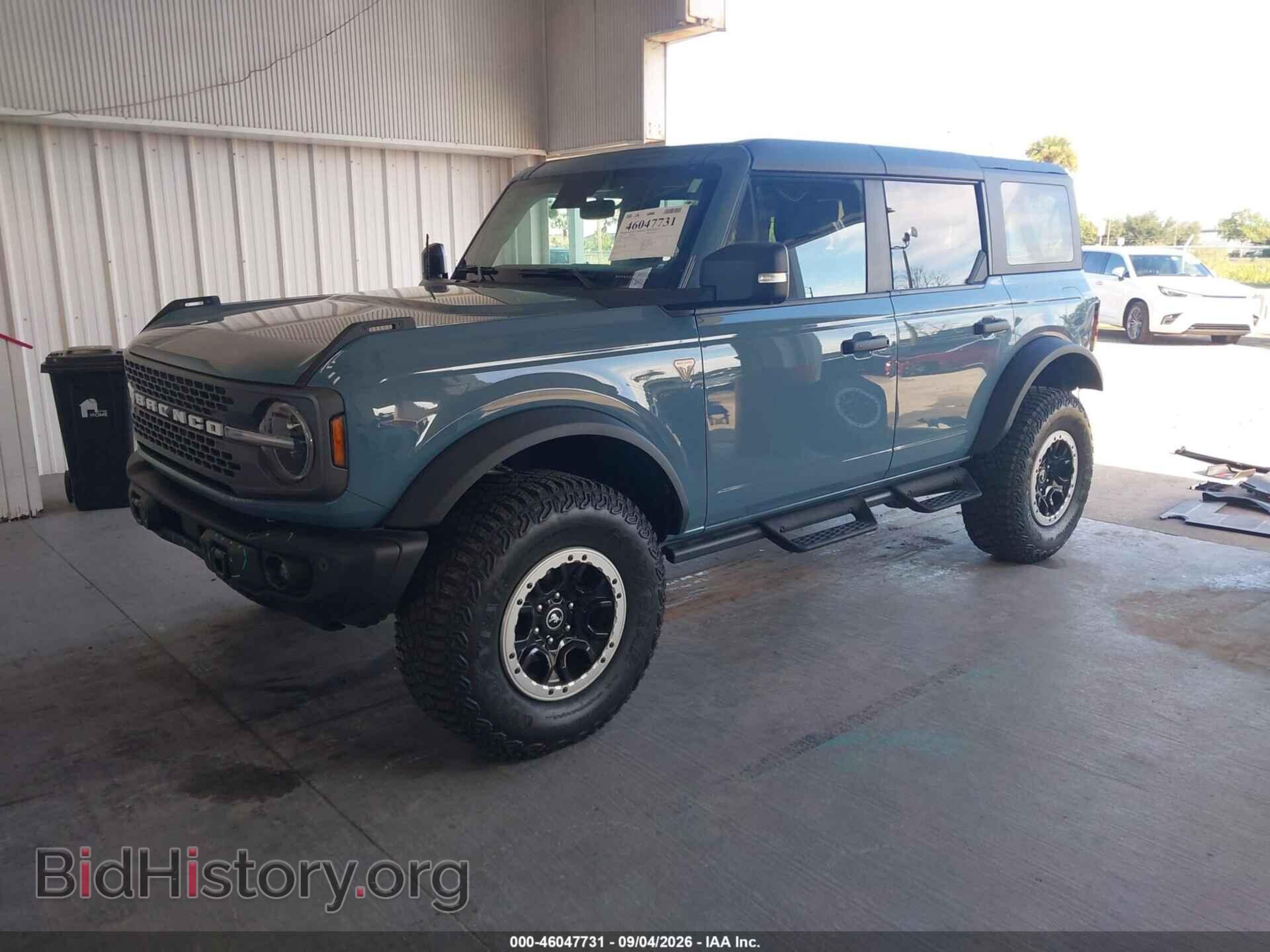 2023 FORD BRONCO - VIN: 1FMEE5DP7PLC07727 - Photo 2