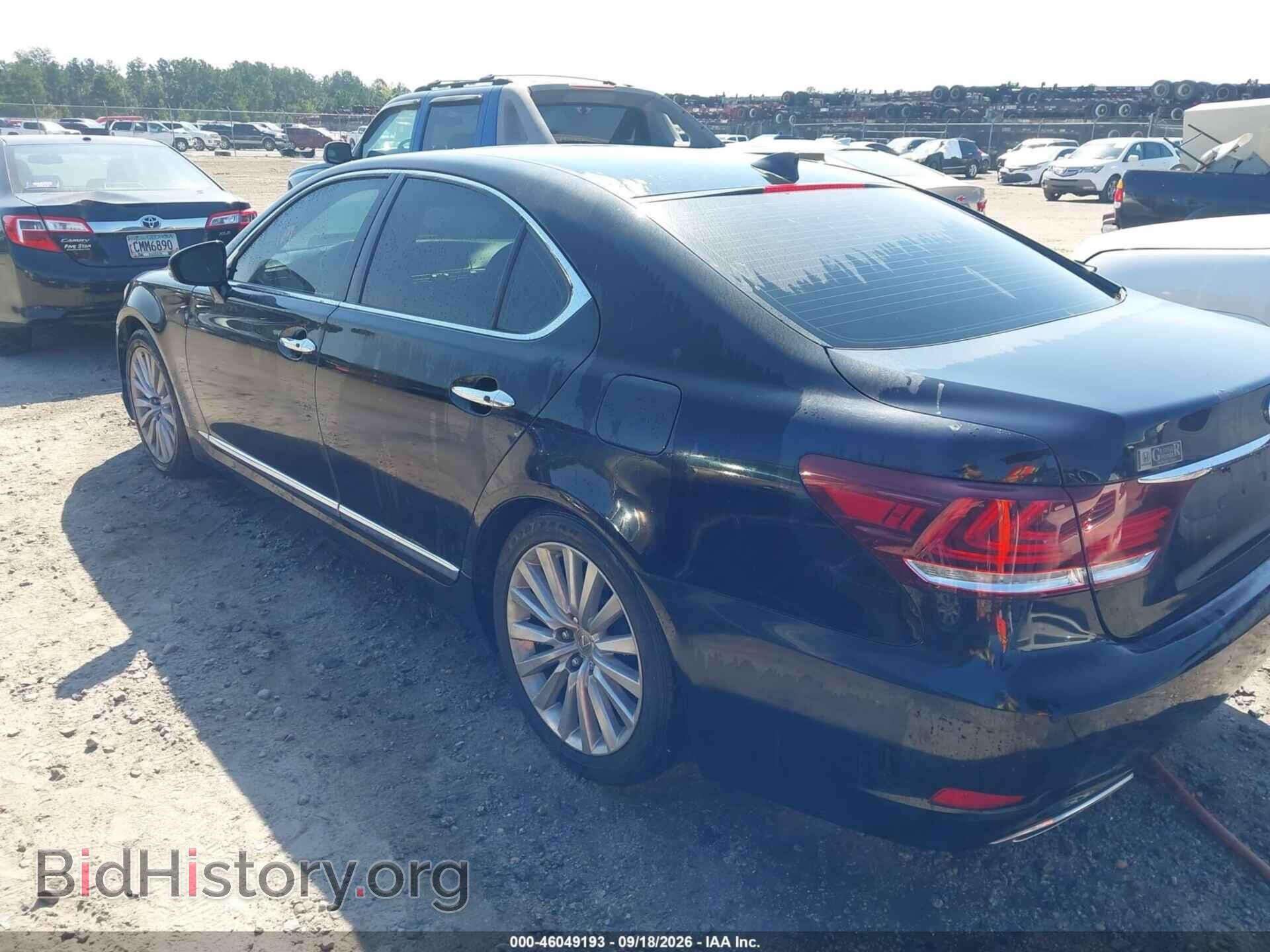 2014 LEXUS LS 460 - VIN: JTHBL5EF8E5127565 - Photo 3