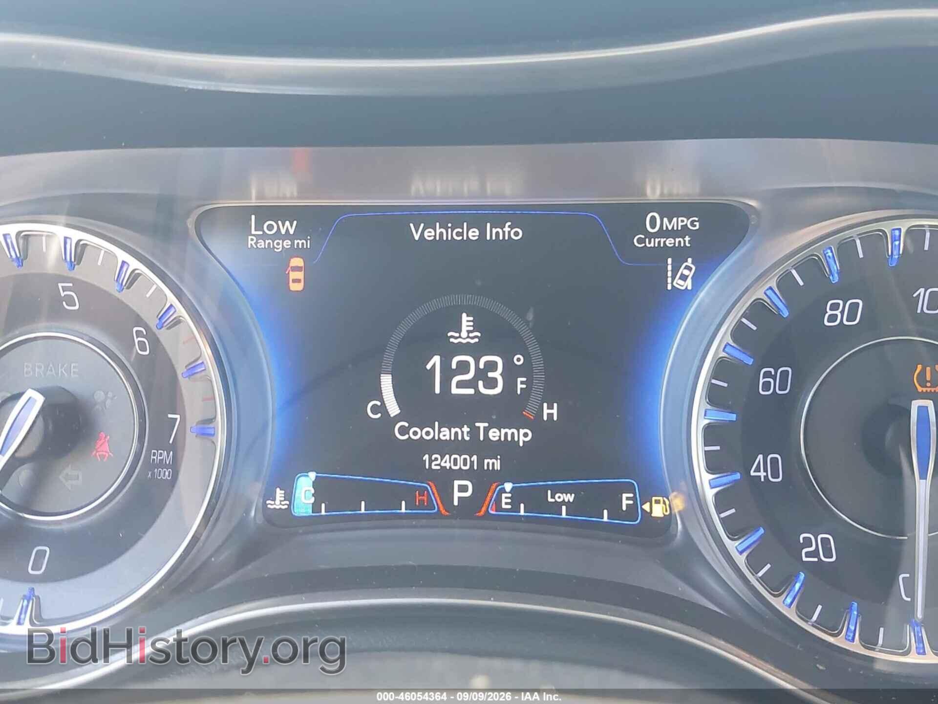 2015 CHRYSLER 300C - VIN: 2C3CCAEG4FH749909 - Photo 7