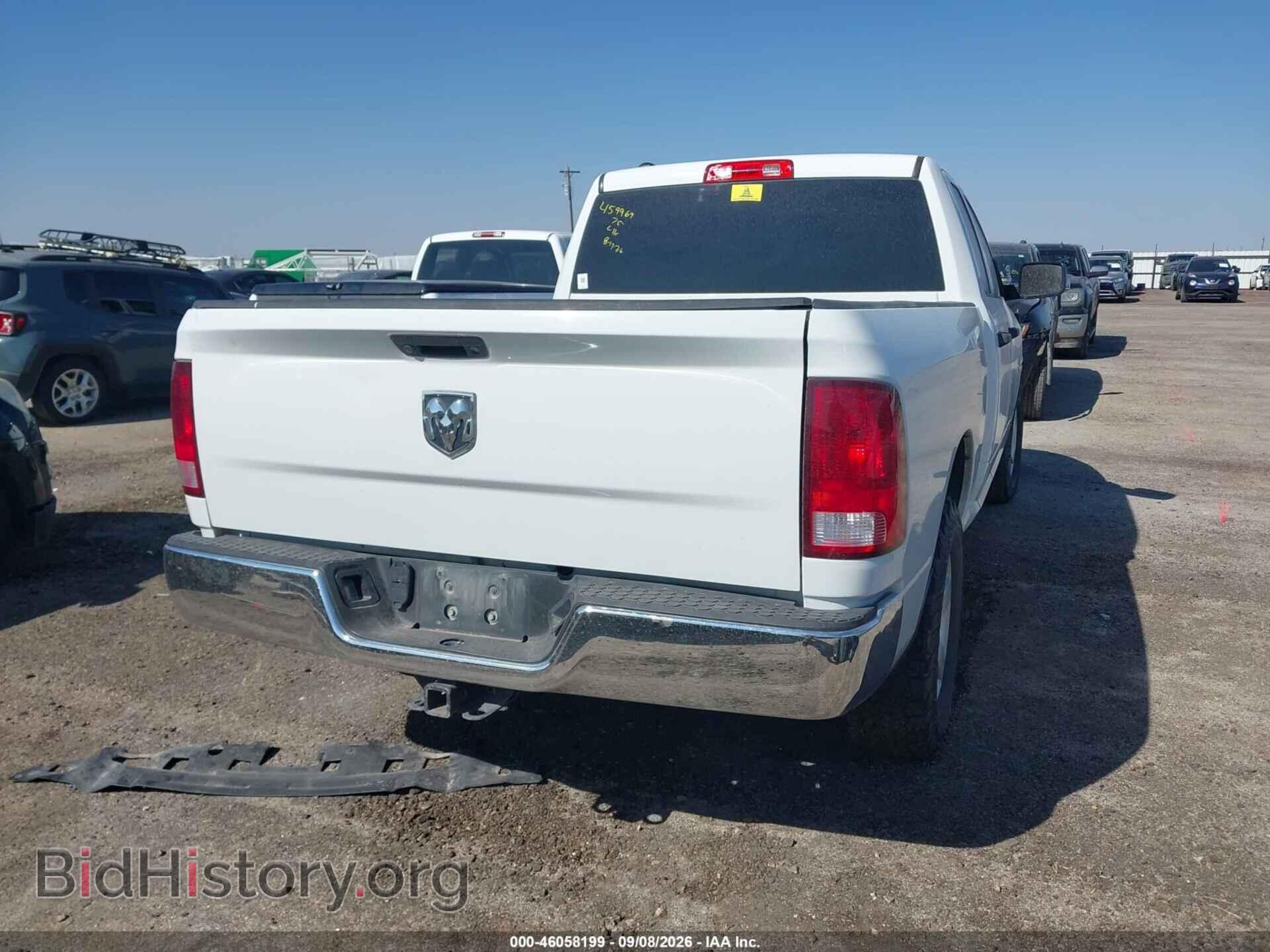 2018 RAM 1500 - VIN: 1C6RR6FG0JS349970 - Фото 4
