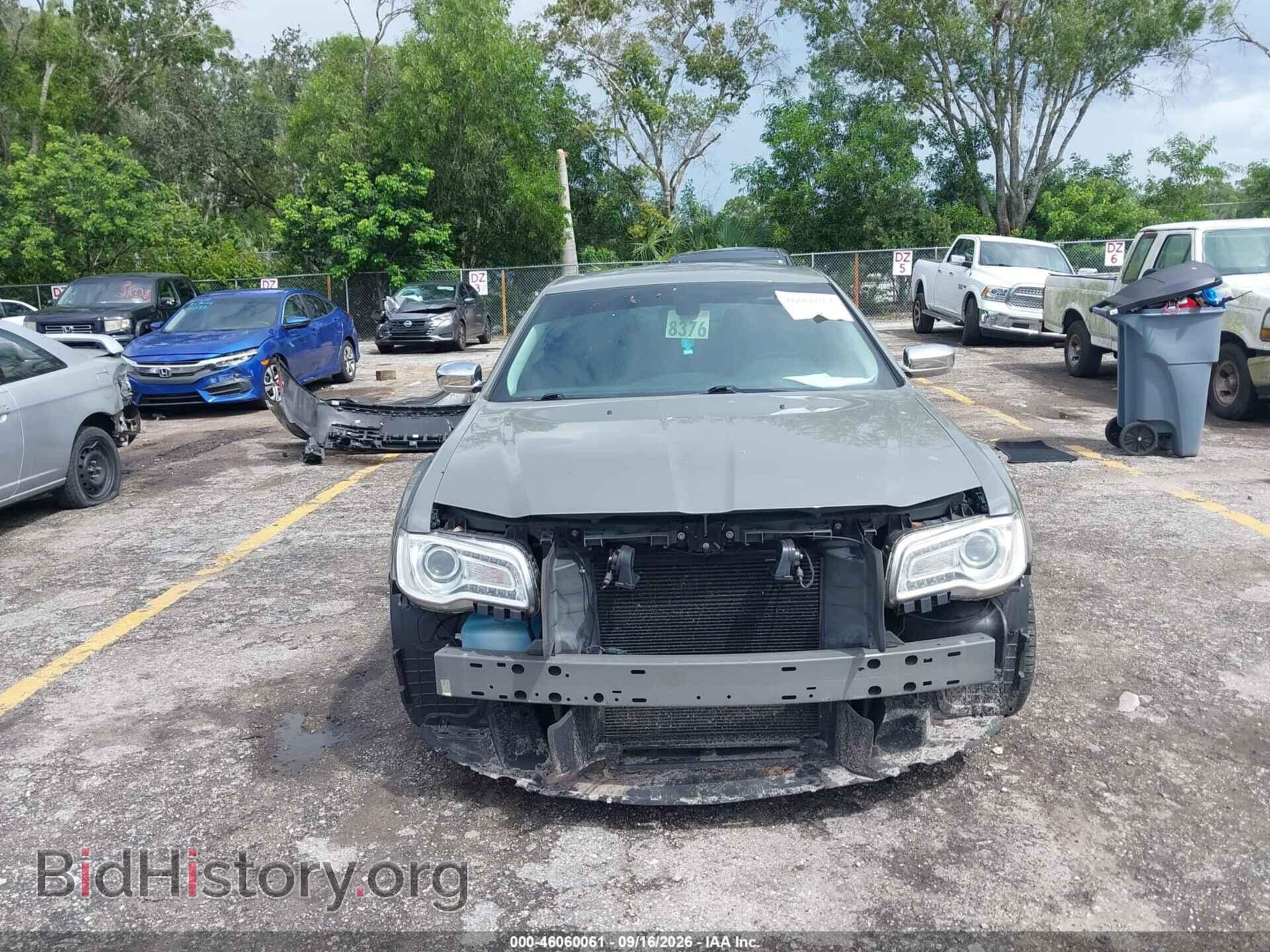 2019 CHRYSLER 300 - VIN: 2C3CCAEG0KH606076 - Фото 13