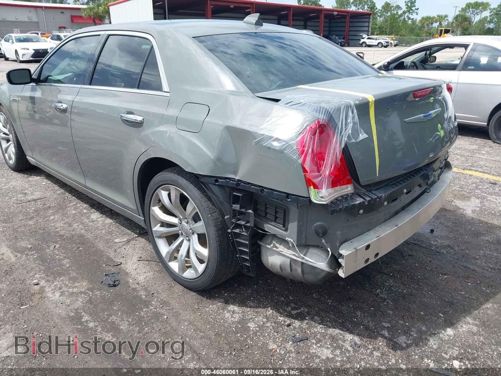 2019 CHRYSLER 300 - VIN: 2C3CCAEG0KH606076 - Фото 21