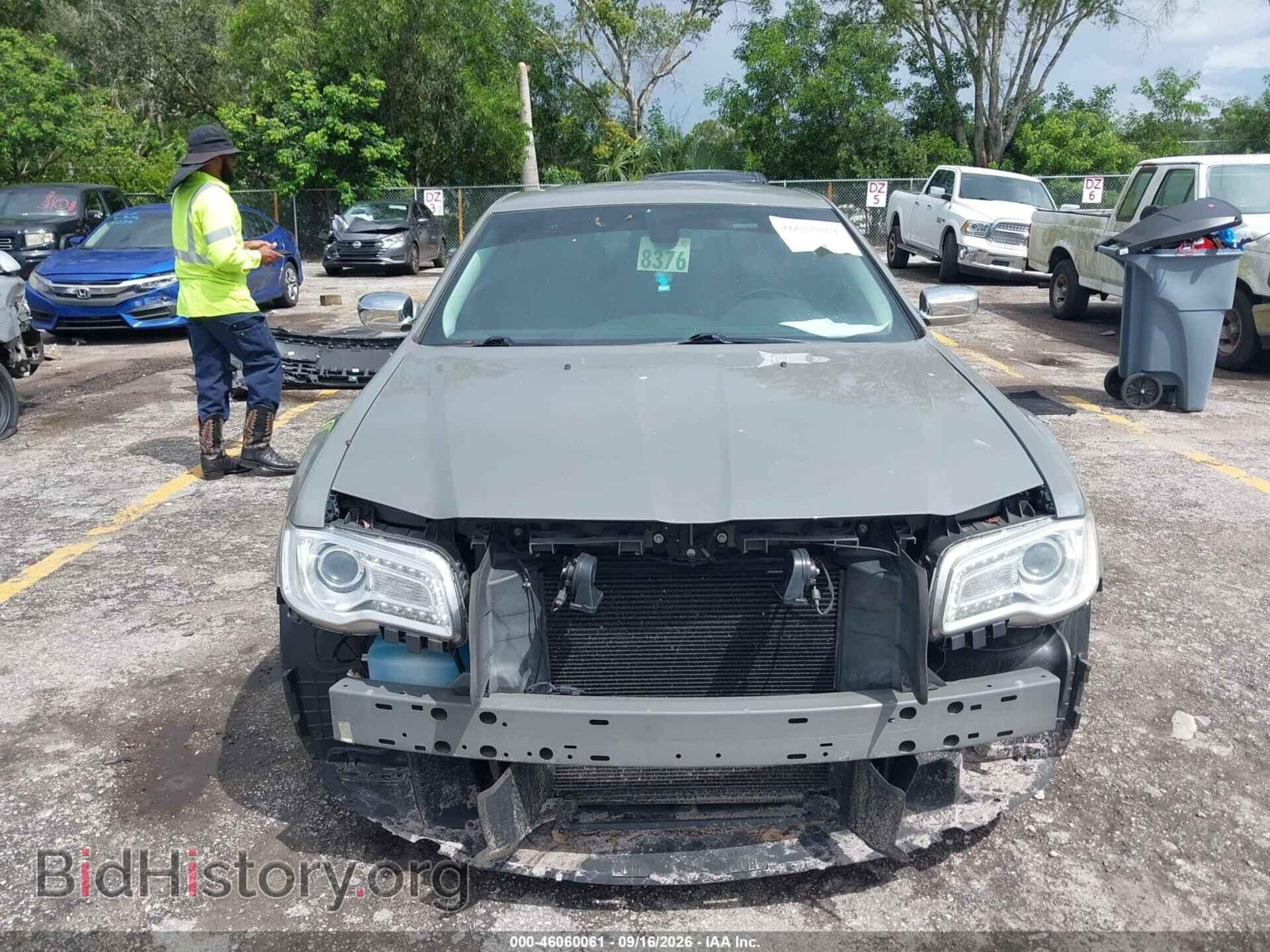 2019 CHRYSLER 300 - VIN: 2C3CCAEG0KH606076 - Фото 6