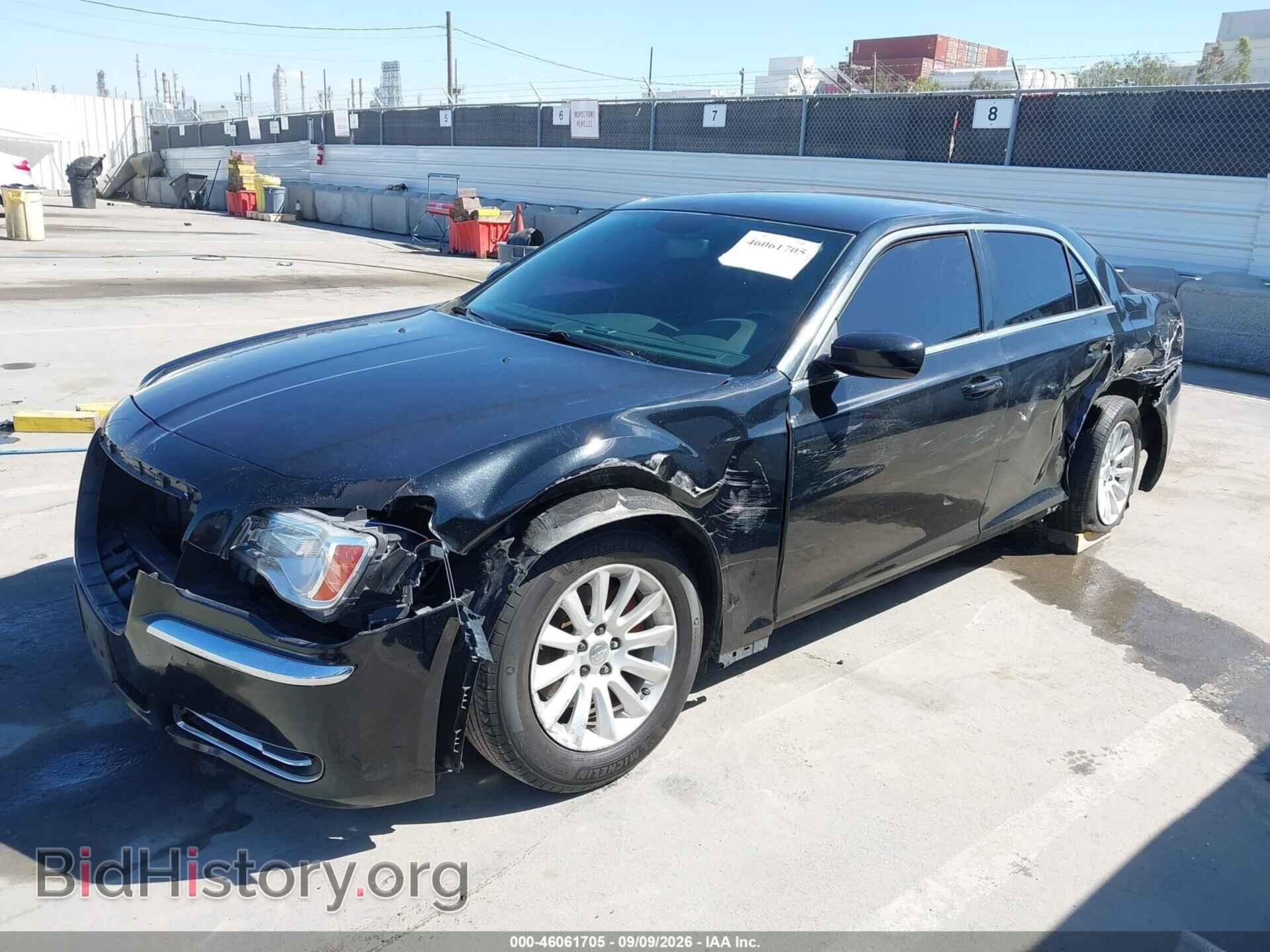 2014 CHRYSLER 300 - VIN: 2C3CCAAG1EH172678 - Photo 2