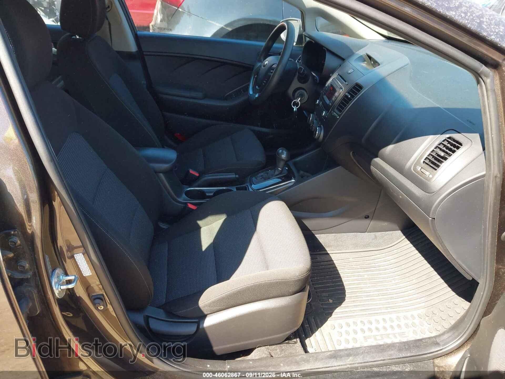 2017 KIA FORTE - VIN: 3KPFK4A78HE072428 - Photo 5