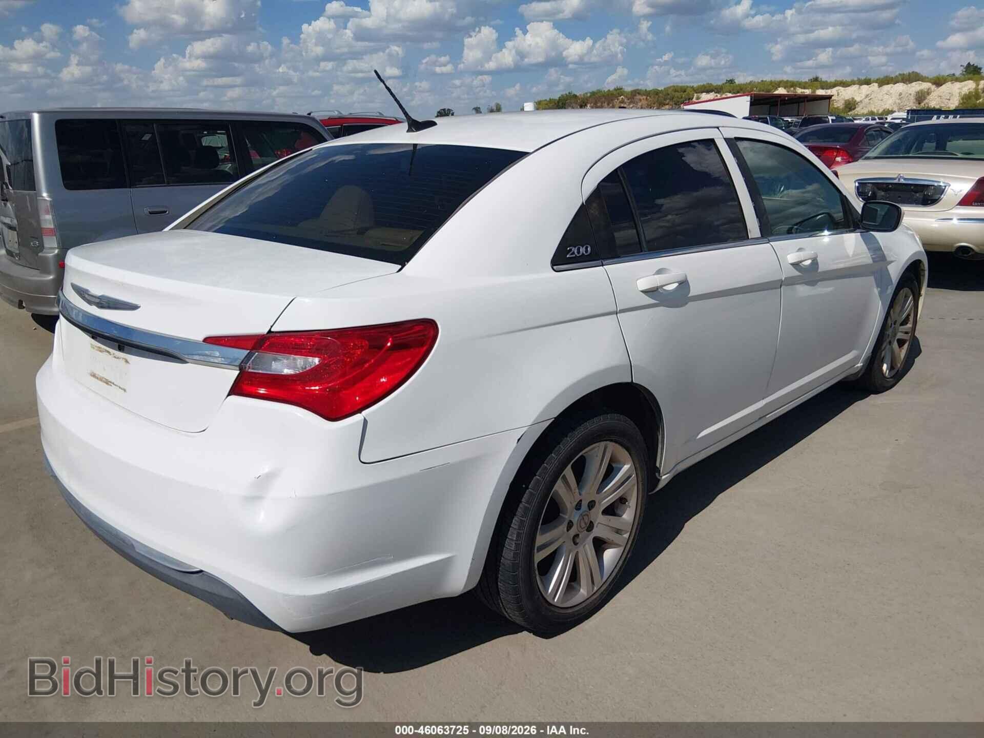 2013 CHRYSLER 200 - VIN: 1C3CCBAB8DN705710 - Photo 4