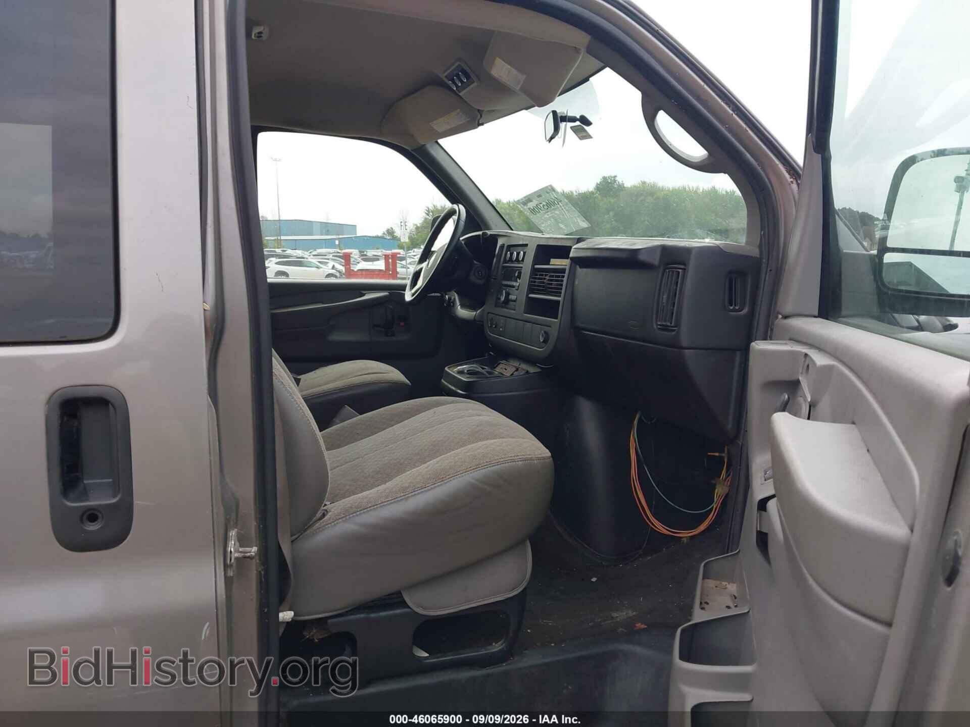 2009 CHEVROLET EXPRESS 2500 - VIN: 1GAGG25K791102735 - Фото 5