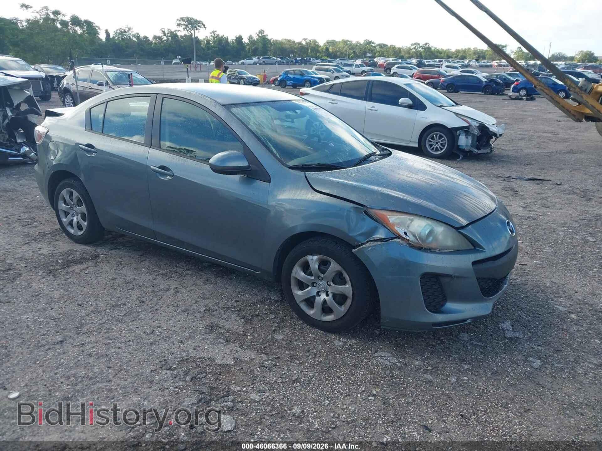 Фотография JM1BL1U75D1715756 - MAZDA MAZDA3 2013