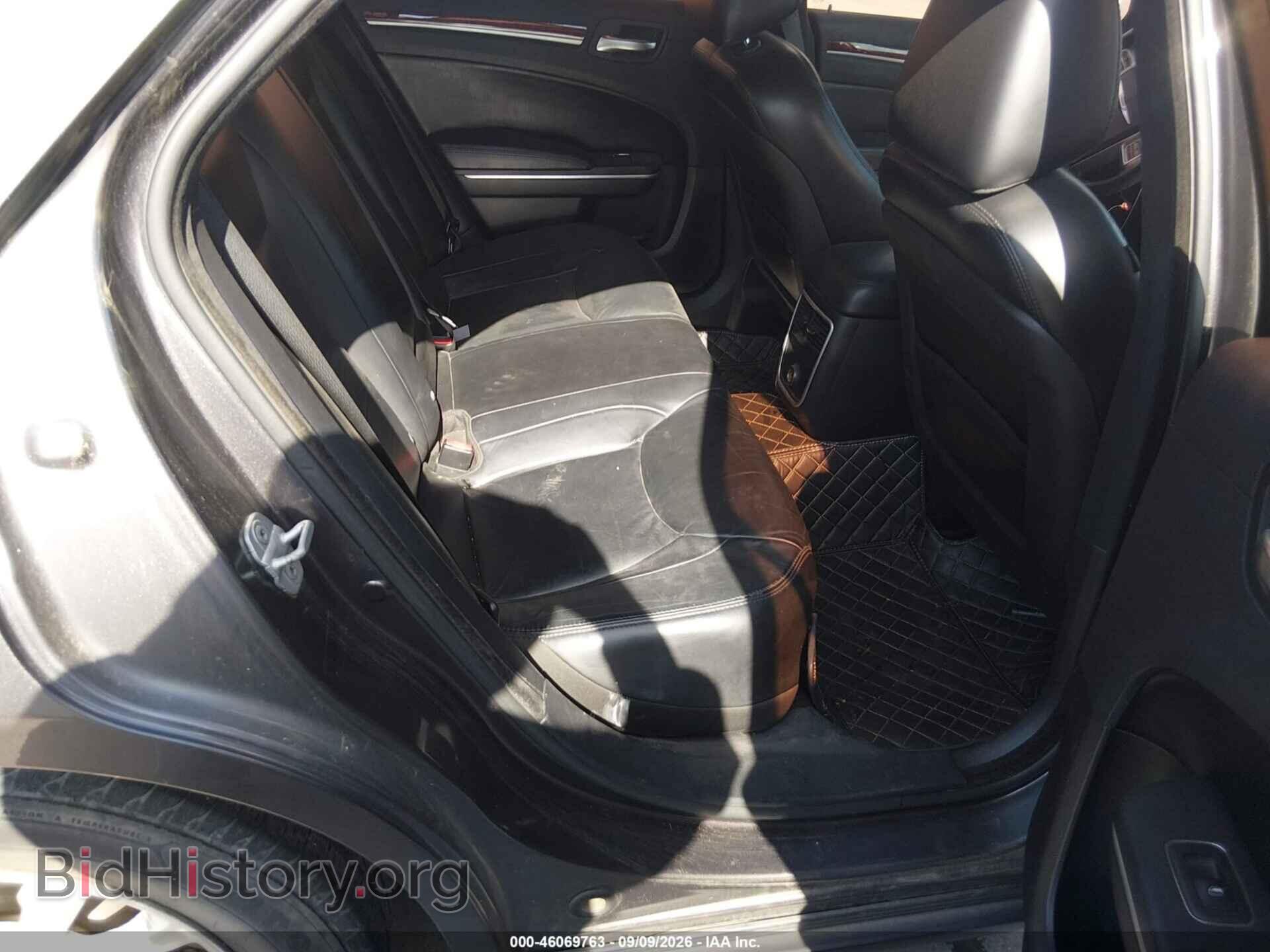 2013 CHRYSLER 300 - VIN: 2C3CCAAG1DH588342 - Фото 8