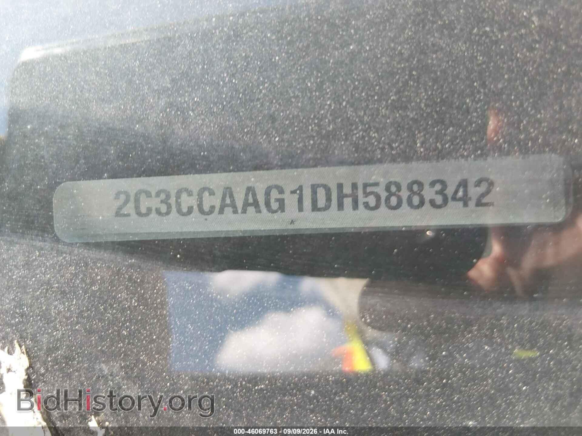 2013 CHRYSLER 300 - VIN: 2C3CCAAG1DH588342 - Фото 9