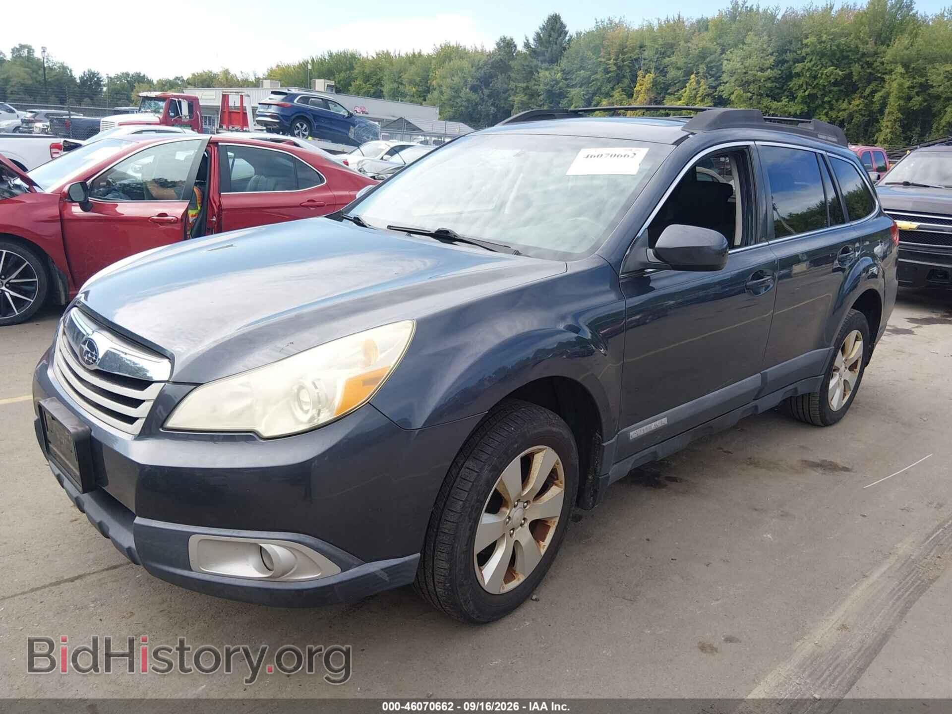 2011 SUBARU OUTBACK - VIN: 4S4BRBGC7B3330676 - Фото 2