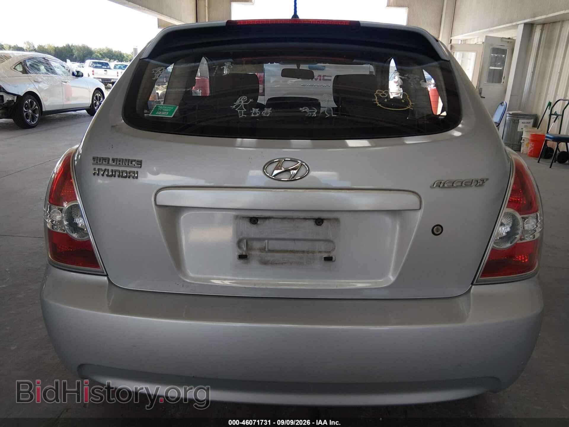 2007 HYUNDAI ACCENT - VIN: KMHCM36C87U047182 - Фото 16