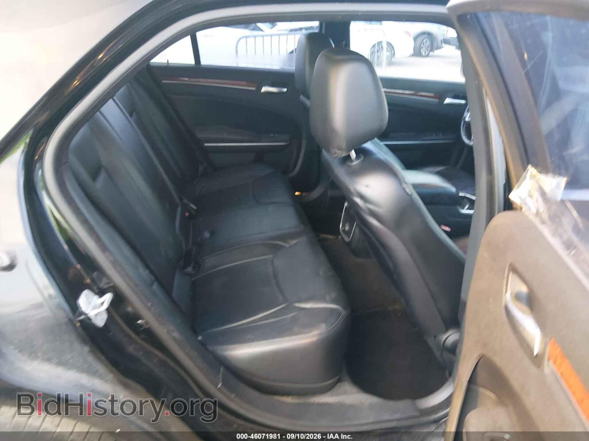 2013 CHRYSLER 300 - VIN: 2C3CCAAG5DH556512 - Фото 8